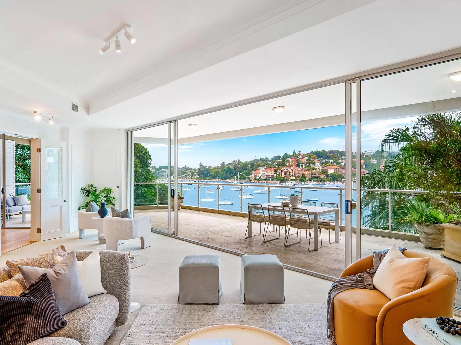2/29 Sutherland Crescent, Darling Point Sold by Sydney Sotheby's International Realty - image 5