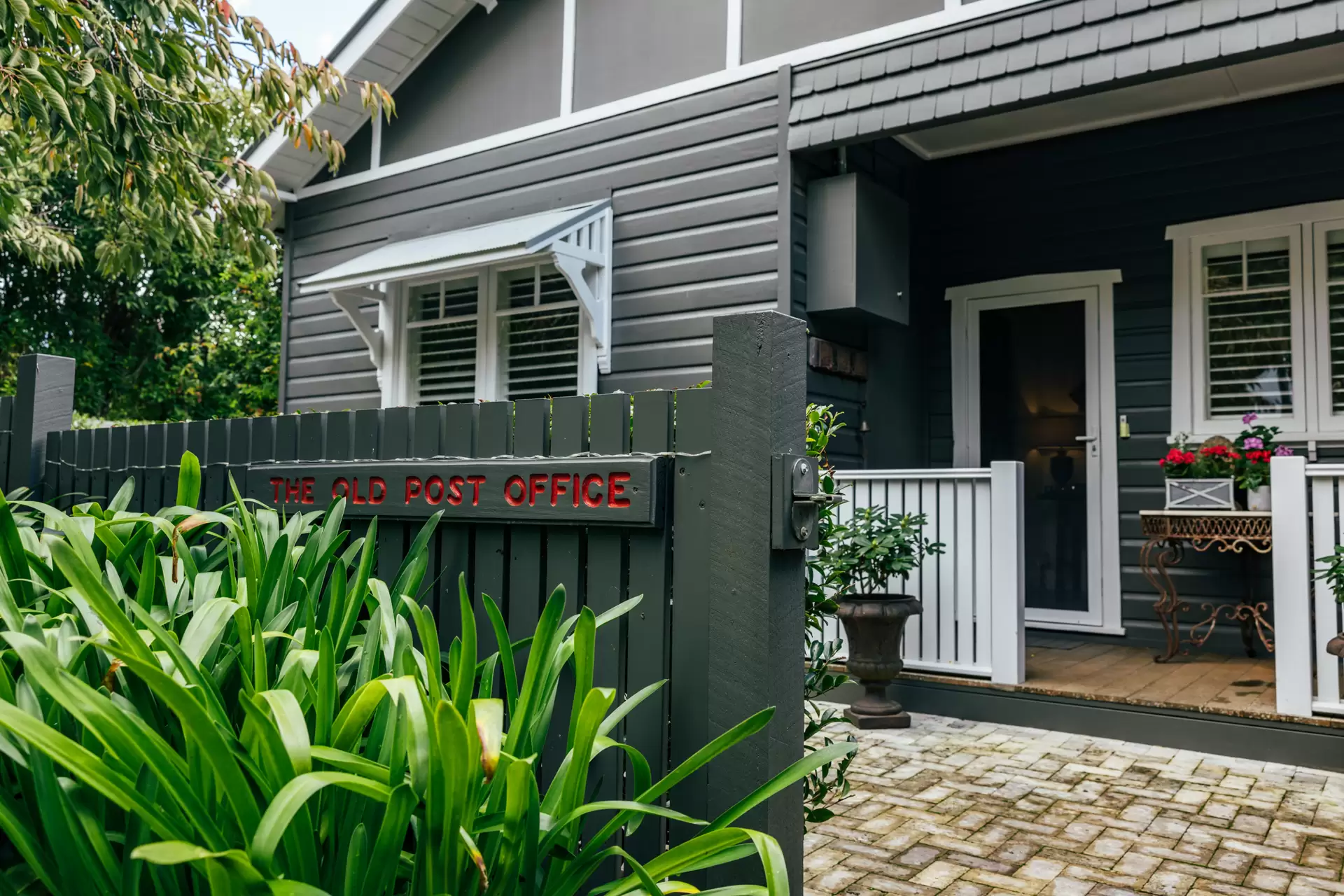4-6 Hoddle Street, Burrawang Sold by Sydney Sotheby's International Realty - image 3