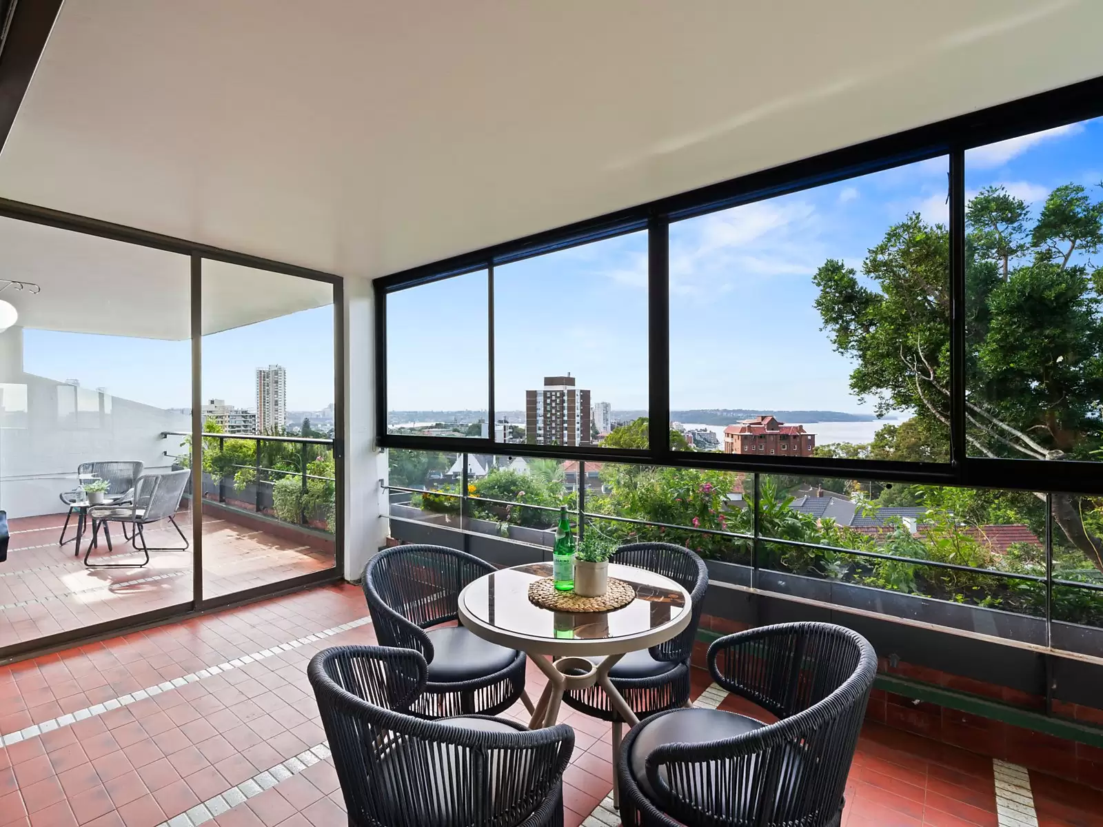 41/16-18 Rosemont Avenue, Woollahra Sold by Sydney Sotheby's International Realty - image 4