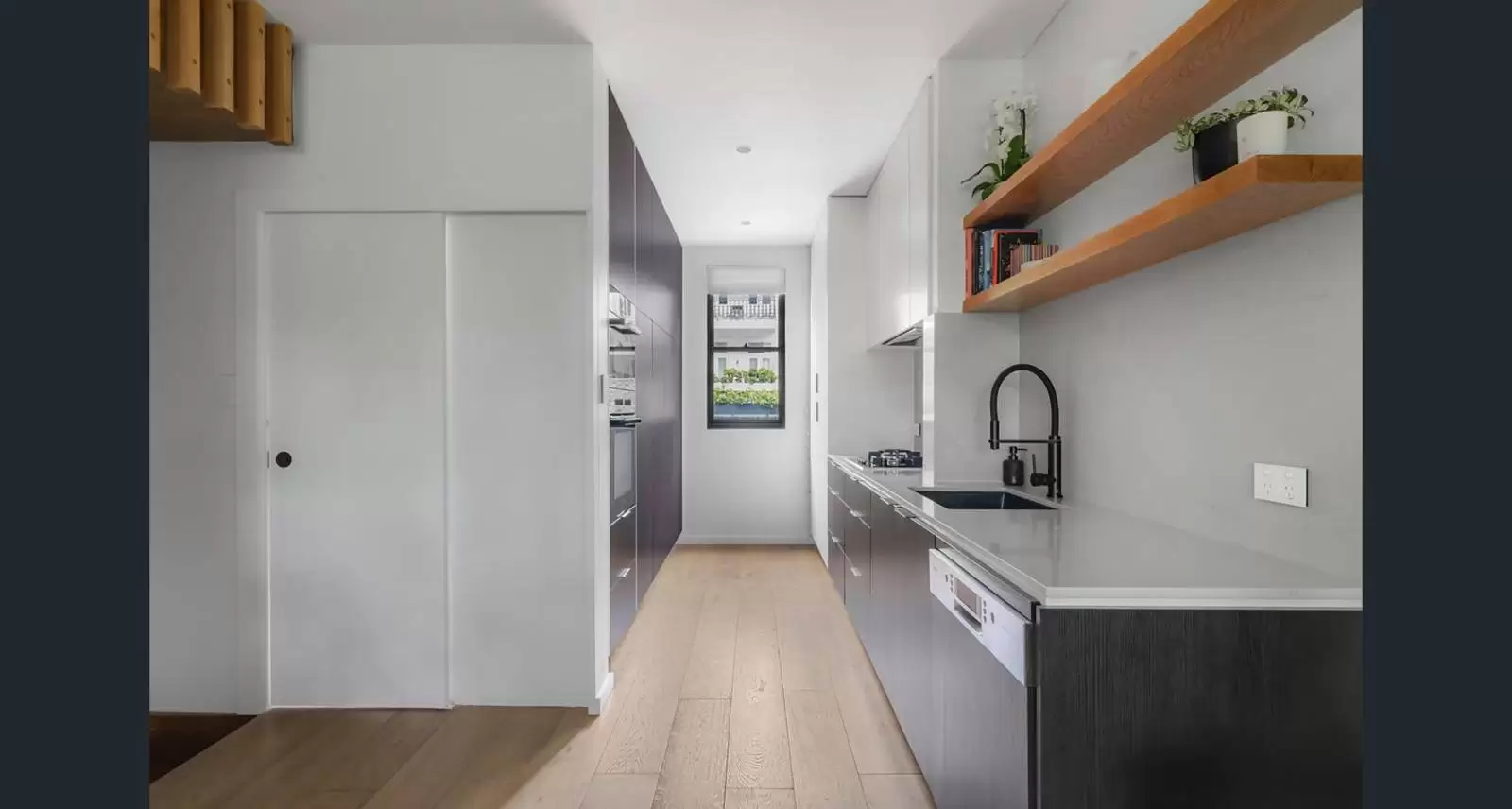 19 Hopewell Street, Paddington Leased by Sydney Sotheby's International Realty - image 2