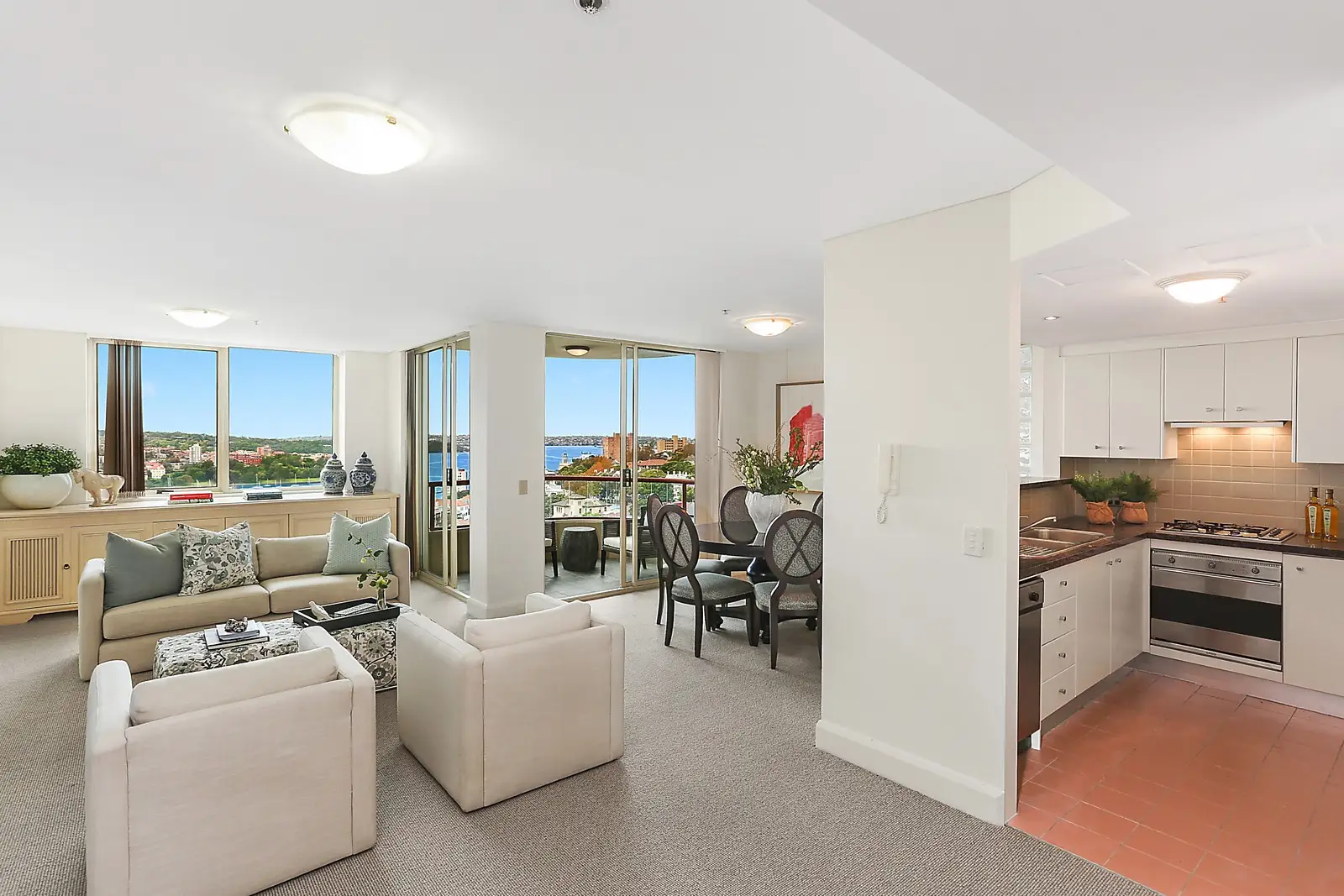 63/94-96 Alfred Street, Milsons Point Leased by Sydney Sotheby's International Realty - image 2