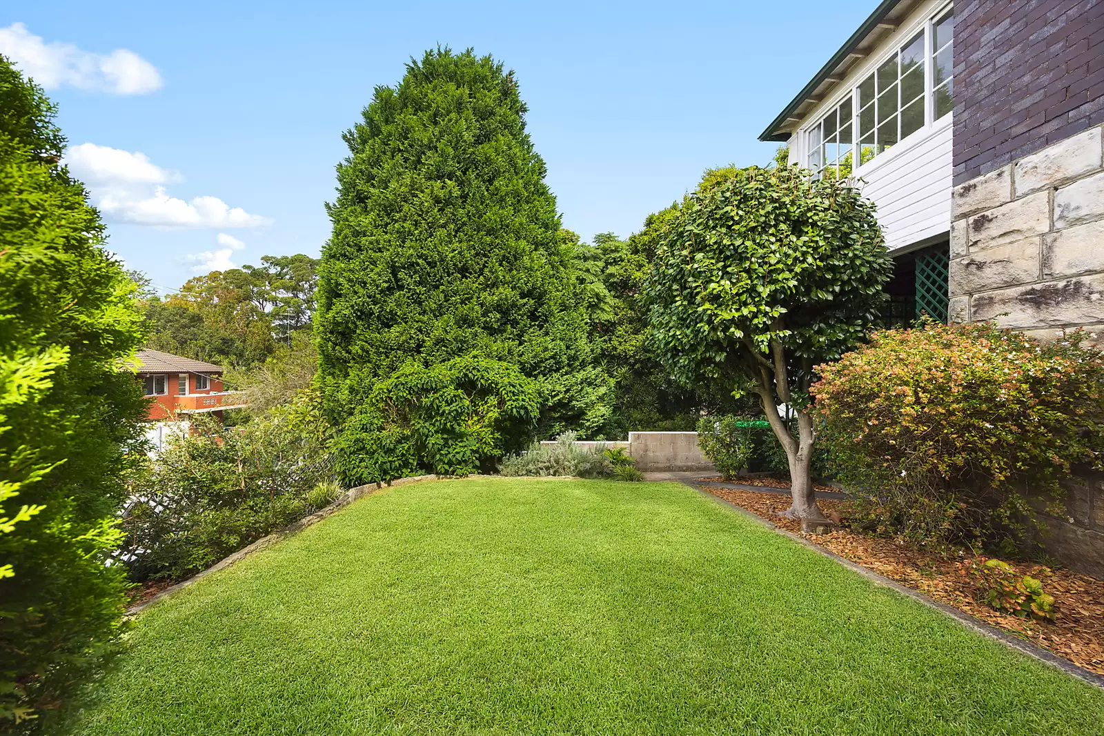 8 Judge Street, Randwick Sold by Sydney Sotheby's International Realty - image 2