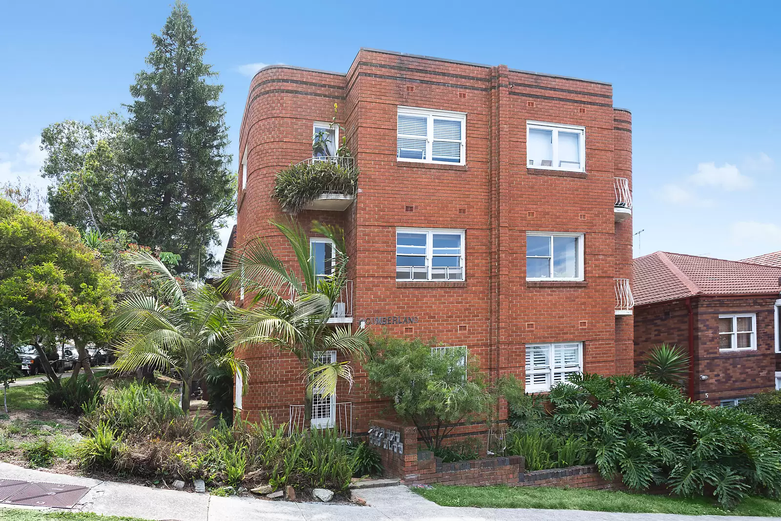 7/45 Francis Street, Bondi Beach Sold by Sydney Sotheby's International Realty - image 1