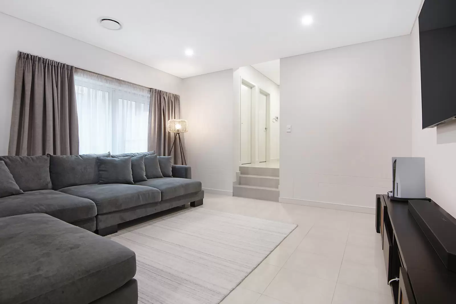 16A Mavis Avenue, Peakhurst Sold by Sydney Sotheby's International Realty - image 6