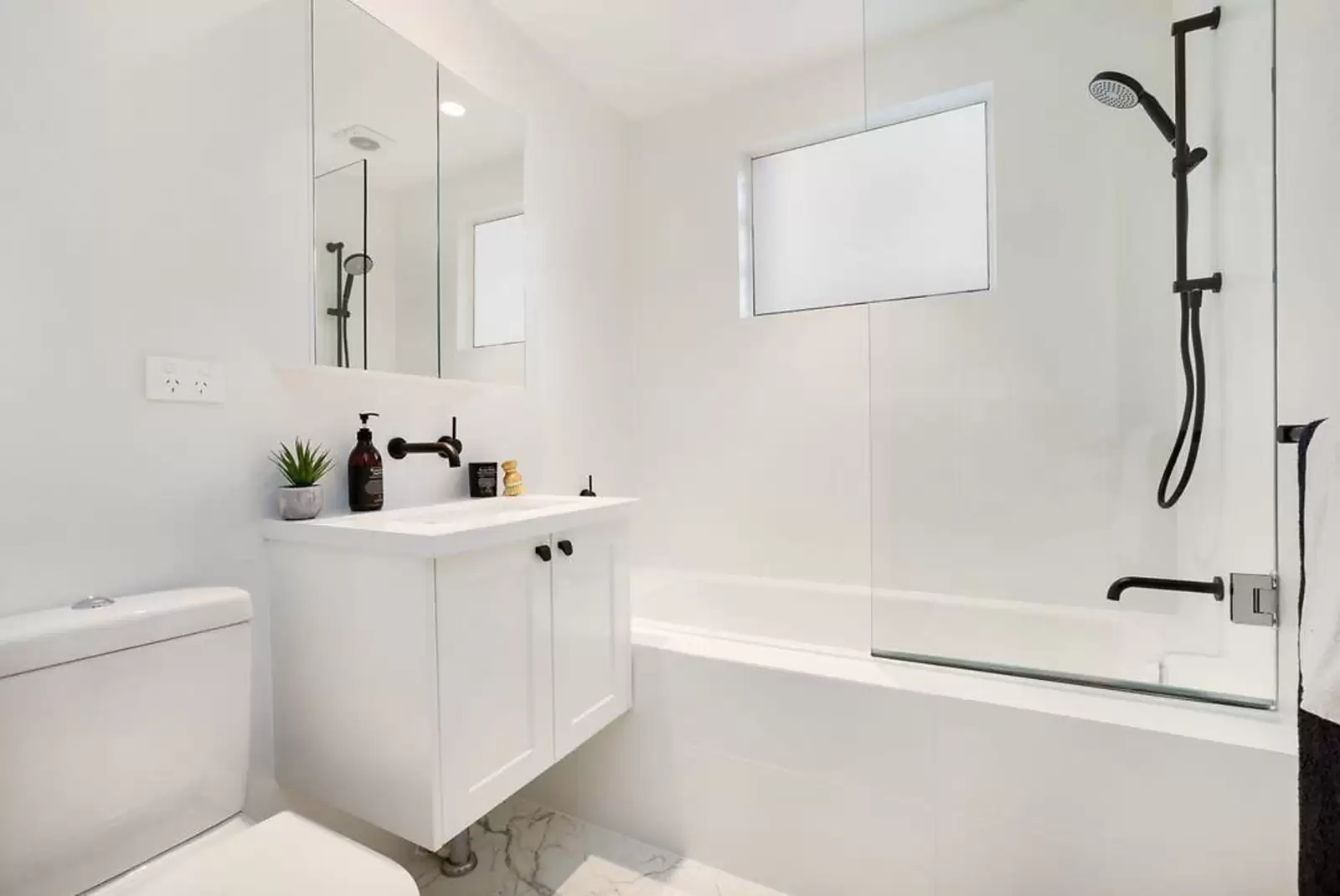 1/33 Birriga Road, Bellevue Hill Sold by Sydney Sotheby's International Realty - image 2