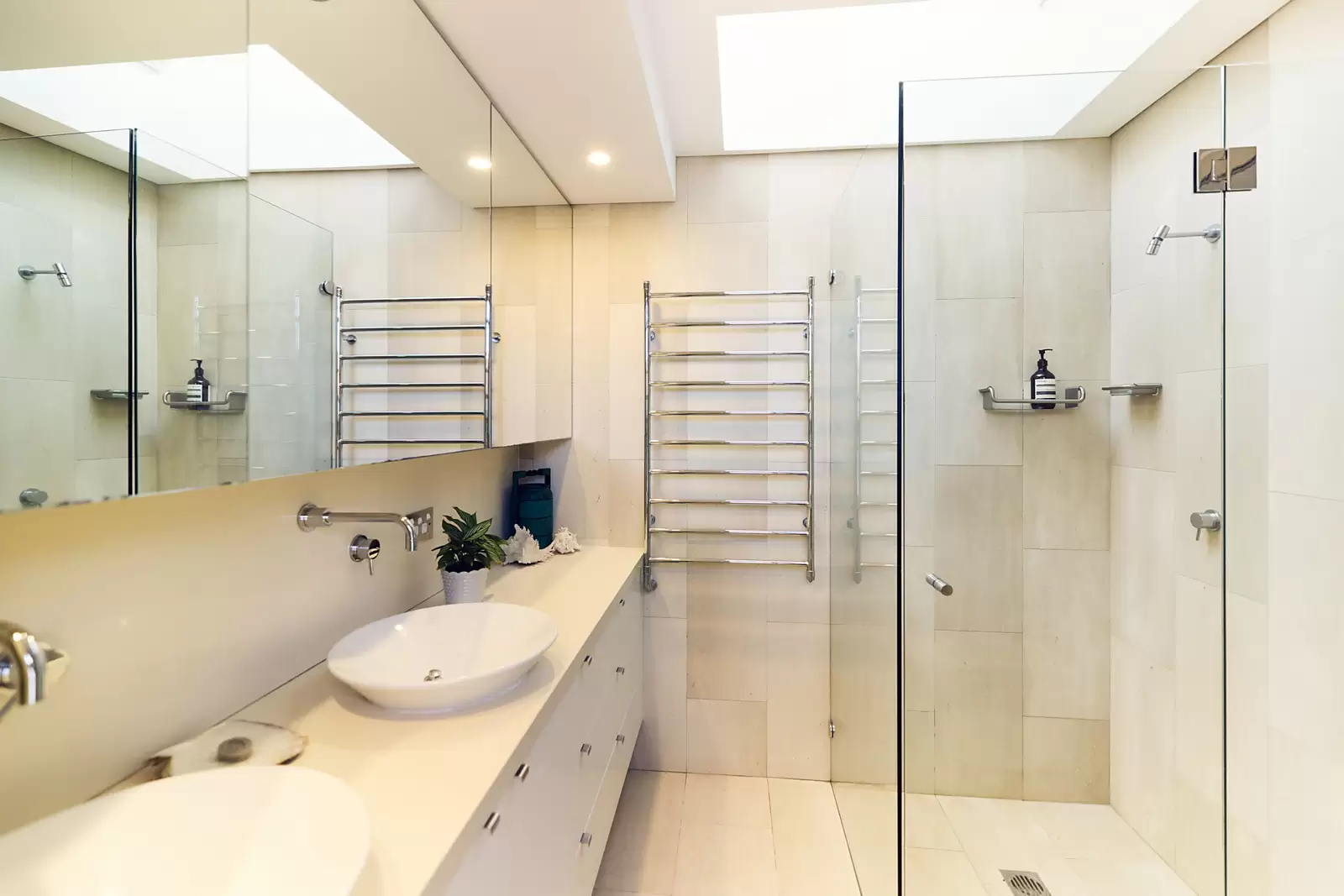 15 Manning Road, Double Bay Sold by Sydney Sotheby's International Realty - image 13