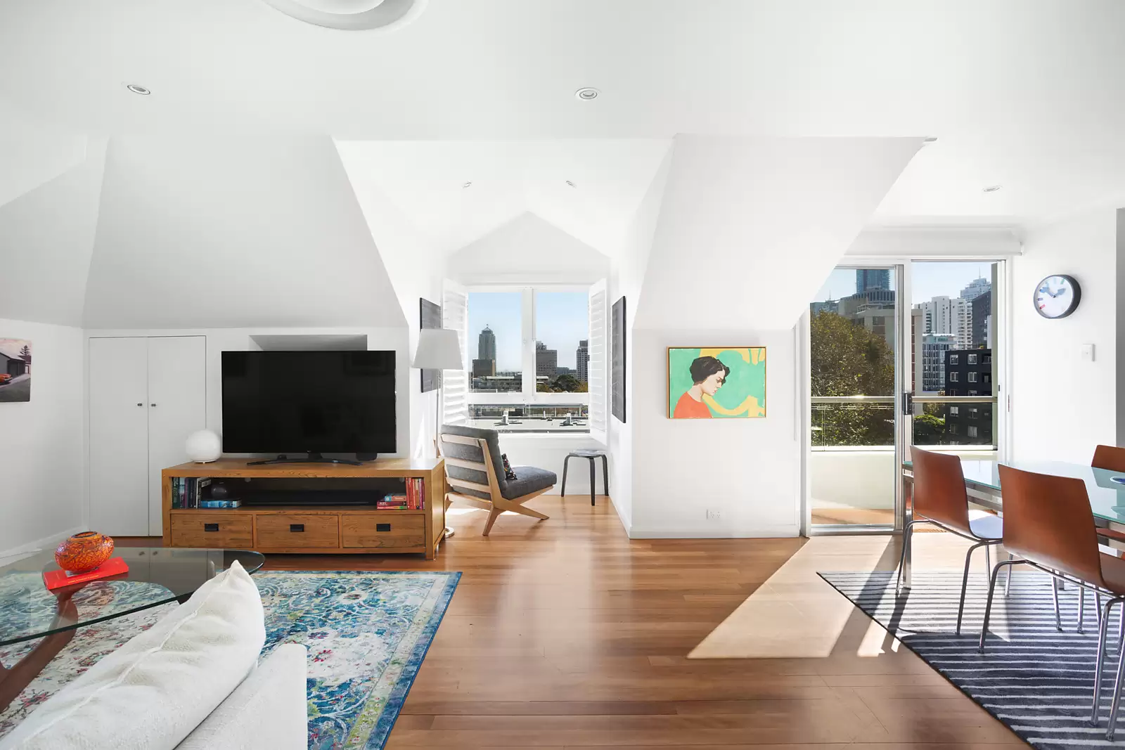51/175-185 Campbell Street, Surry Hills Sold by Sydney Sotheby's International Realty - image 1