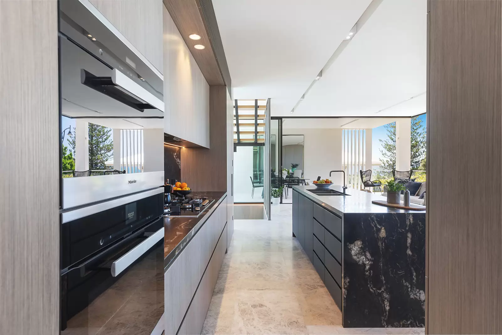 21 Scenic Highway, Terrigal Sold by Sydney Sotheby's International Realty - image 4