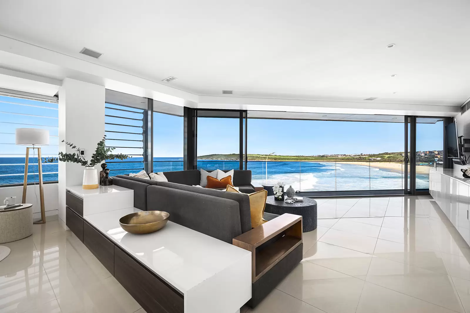 3/126 Marine Parade, Maroubra Sold by Sydney Sotheby's International Realty - image 1