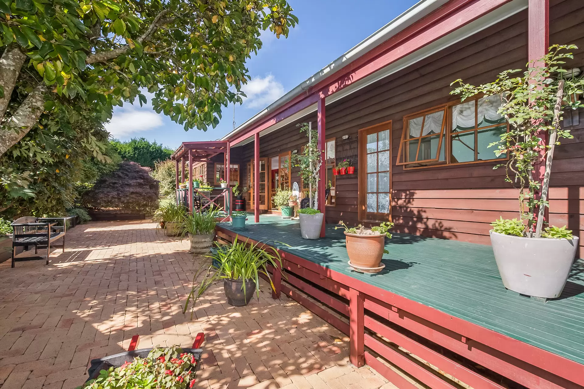 48 Burrawang Street, Robertson Sold by Sydney Sotheby's International Realty - image 2