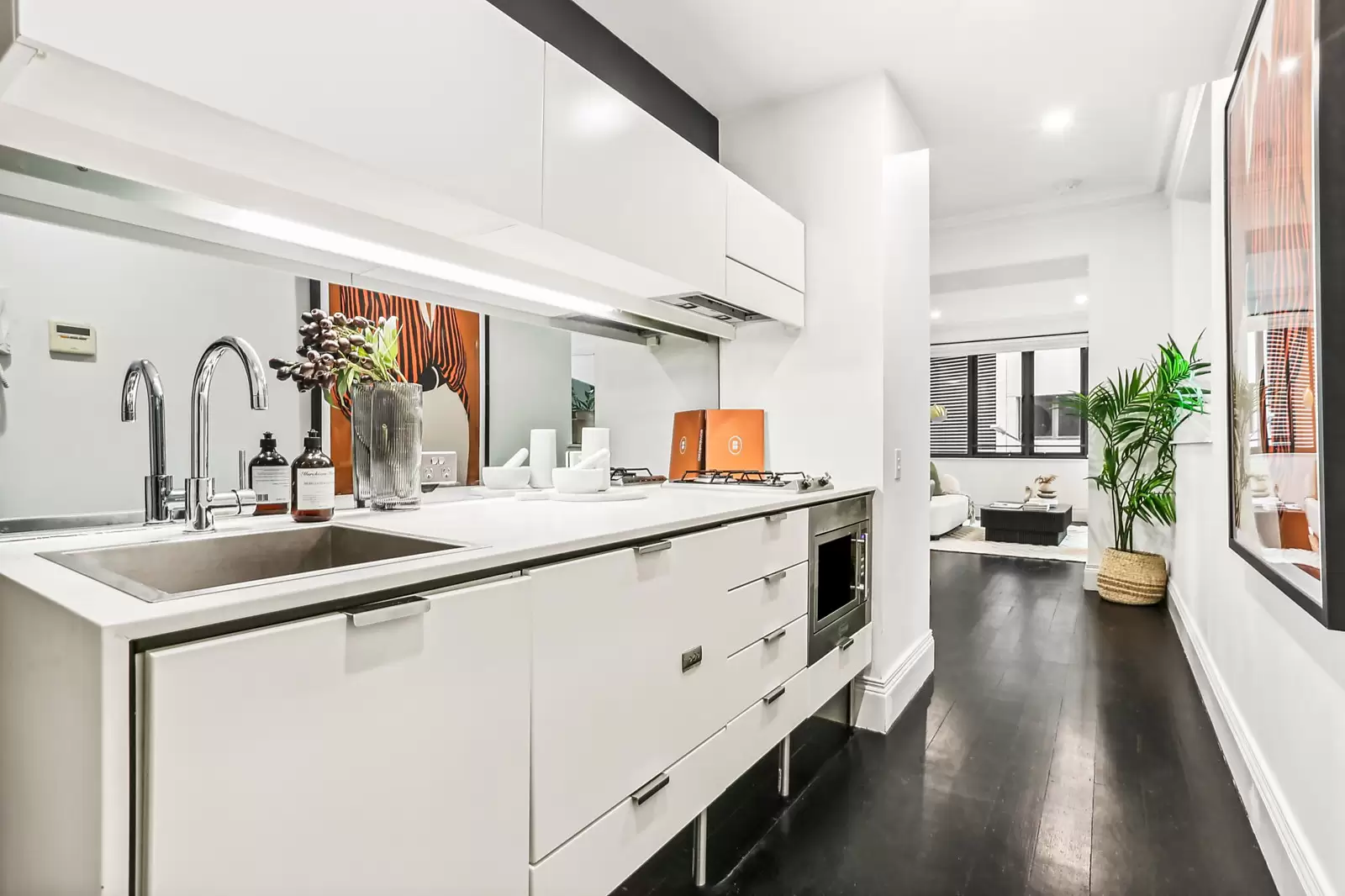 207/13-15 Bayswater Road, Potts Point Sold by Sydney Sotheby's International Realty - image 2