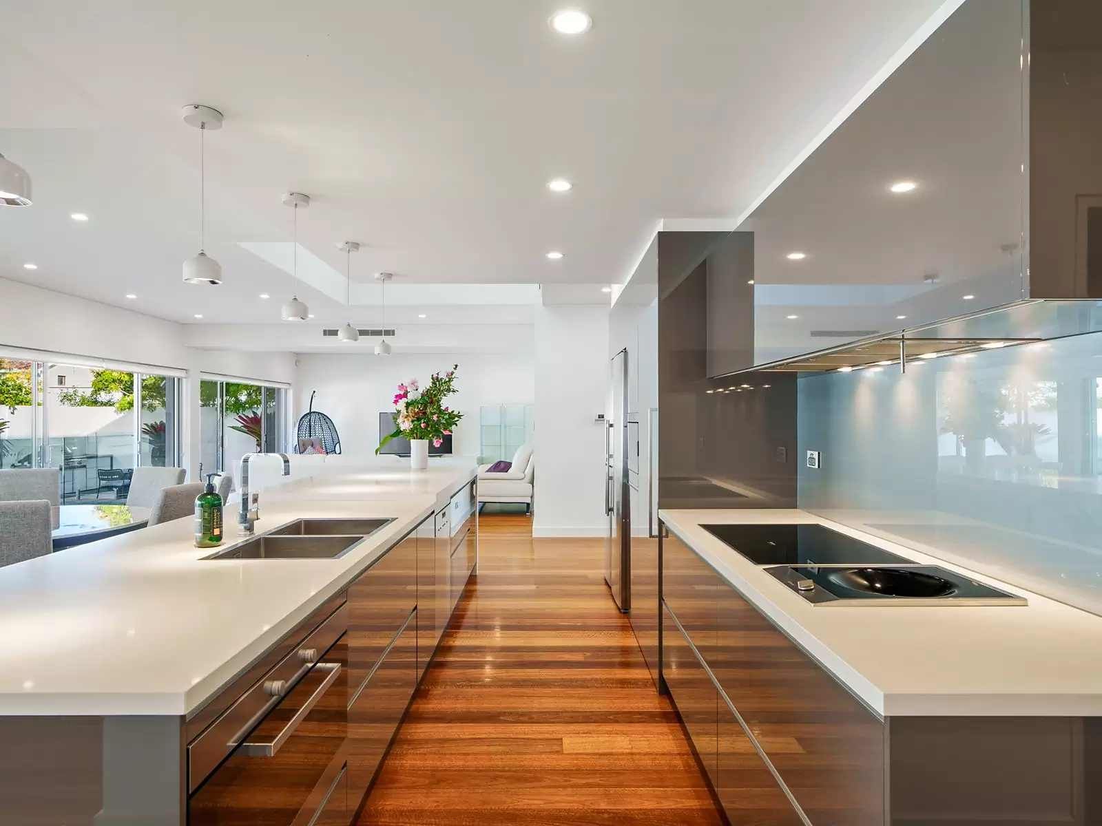 1 Tuross Avenue, Sylvania Waters Sold by Sydney Sotheby's International Realty - image 7