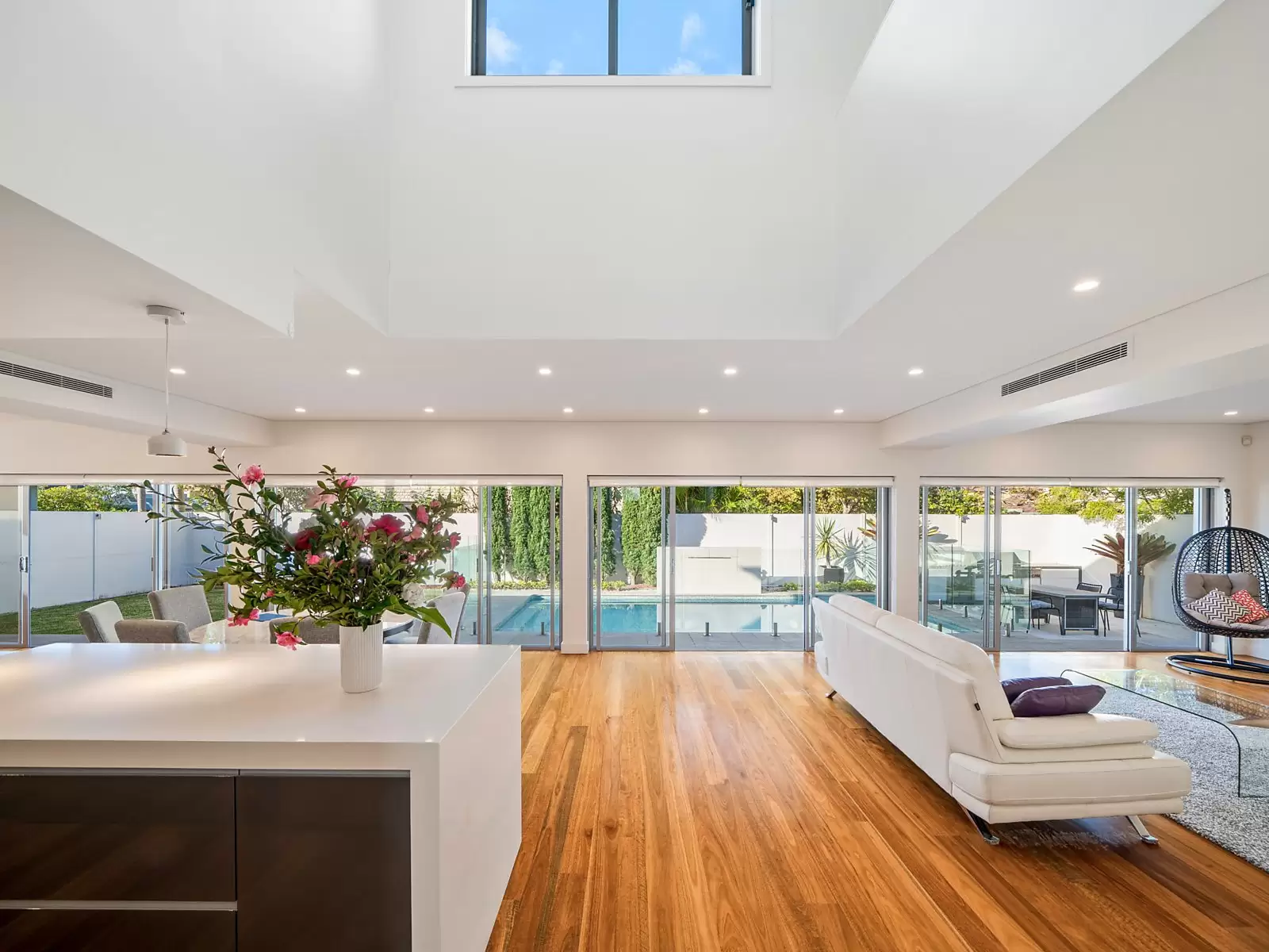 1 Tuross Avenue, Sylvania Waters Sold by Sydney Sotheby's International Realty - image 11