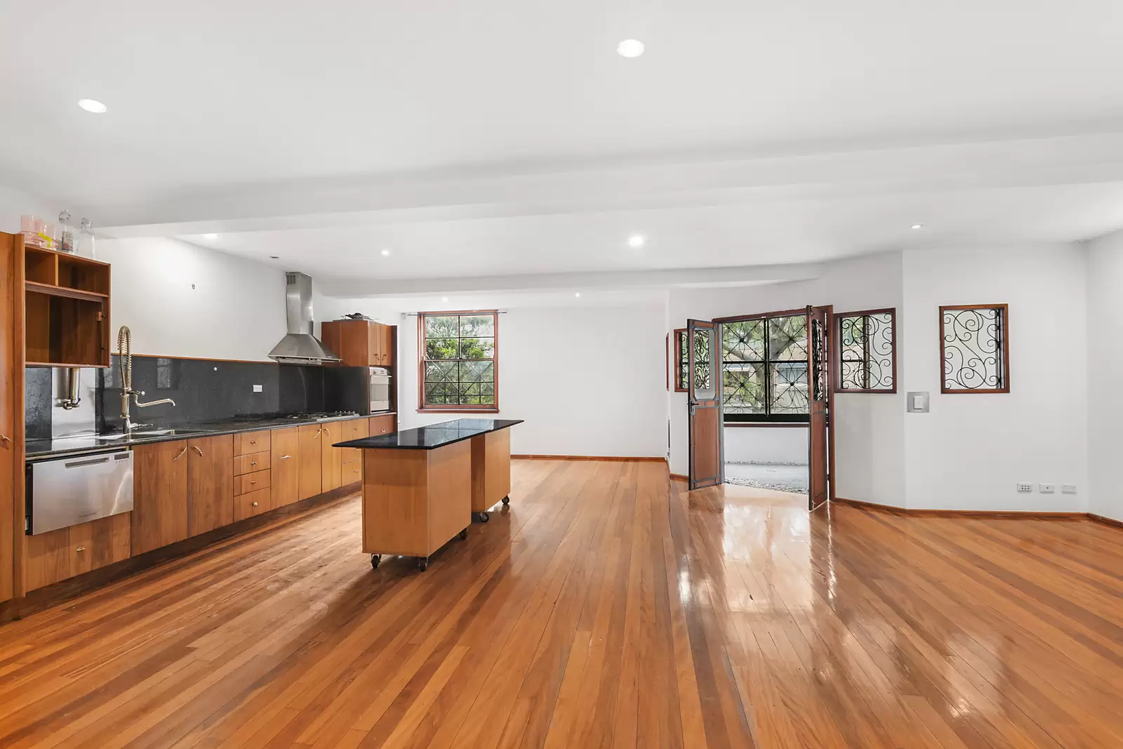 26-28 Corben Street, Surry Hills Sold by Sydney Sotheby's International Realty - image 3