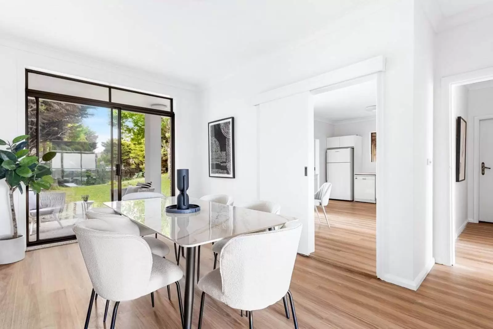 44 Mons Avenue, Maroubra Leased by Sydney Sotheby's International Realty - image 5