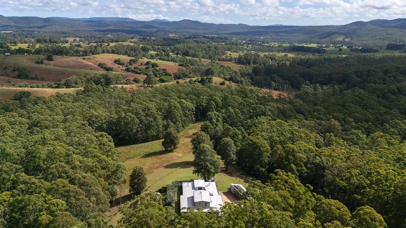 373 Wattley Hill Road, Wootton Sold by Sydney Sotheby's International Realty - image 3