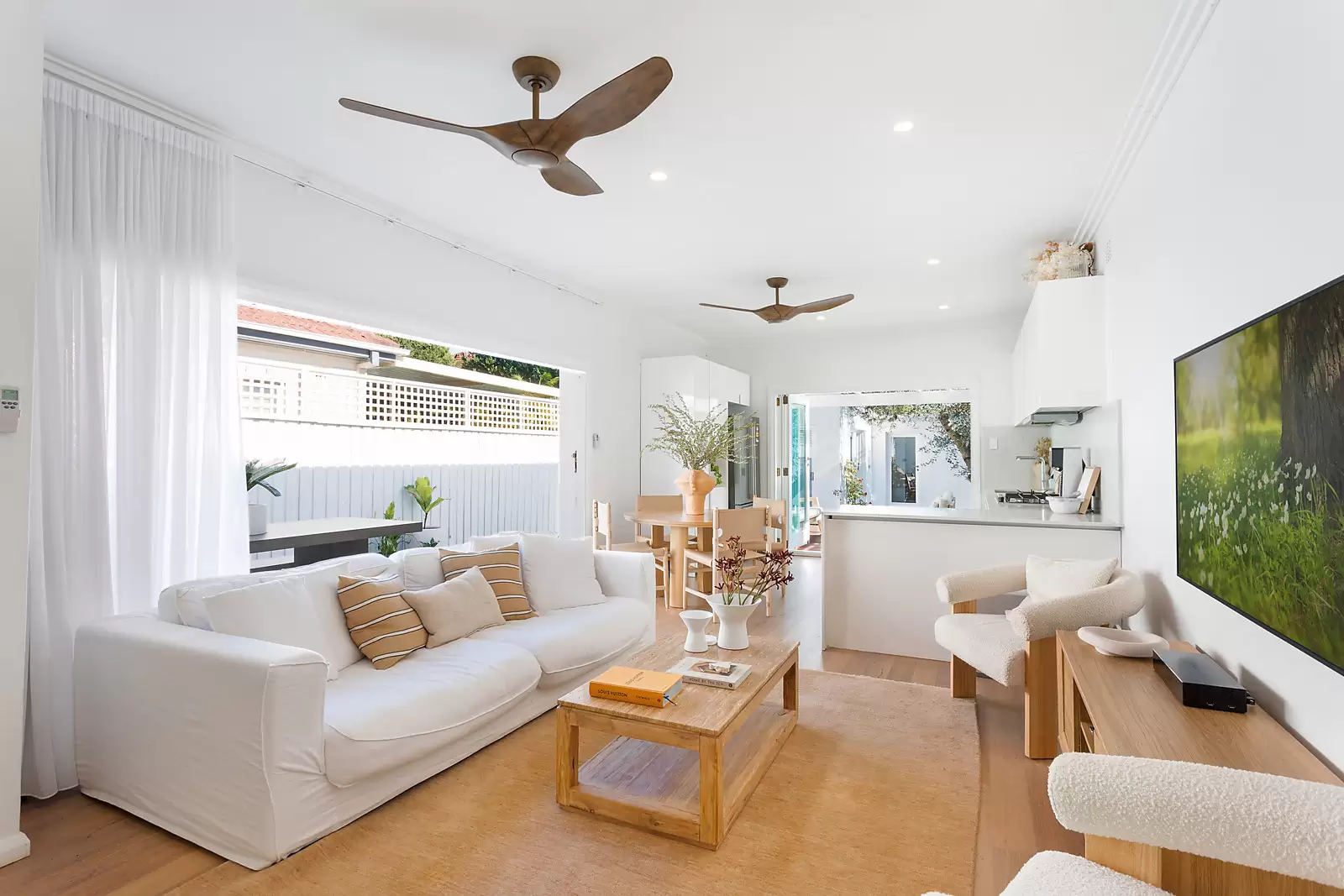 26 Garden Street, Maroubra Sold by Sydney Sotheby's International Realty - image 1