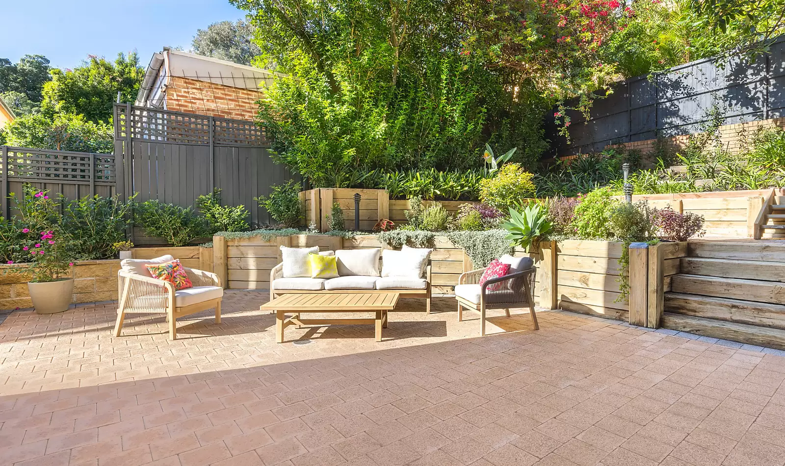 4/93-95 Coogee Bay Road, Coogee Sold by Sydney Sotheby's International Realty - image 2