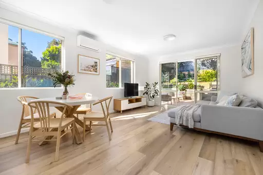 4/93-95 Coogee Bay Road, Coogee Sold by Sydney Sotheby's International Realty