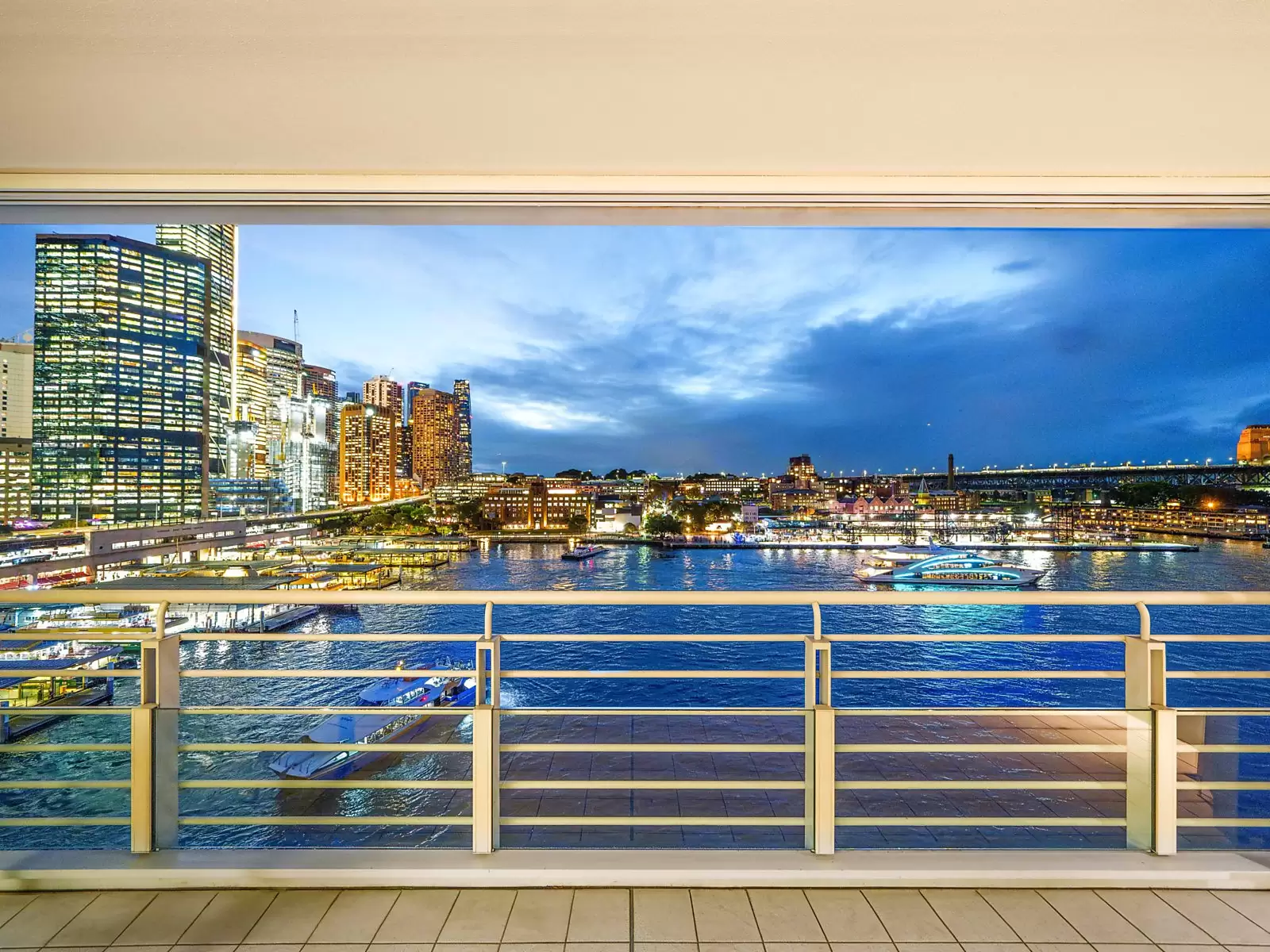 93/3 Macquarie Street, Sydney Sold by Sydney Sotheby's International Realty - image 5