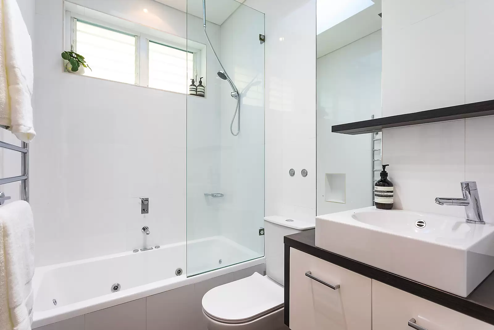 8 Keating Street, Maroubra Sold by Sydney Sotheby's International Realty - image 9