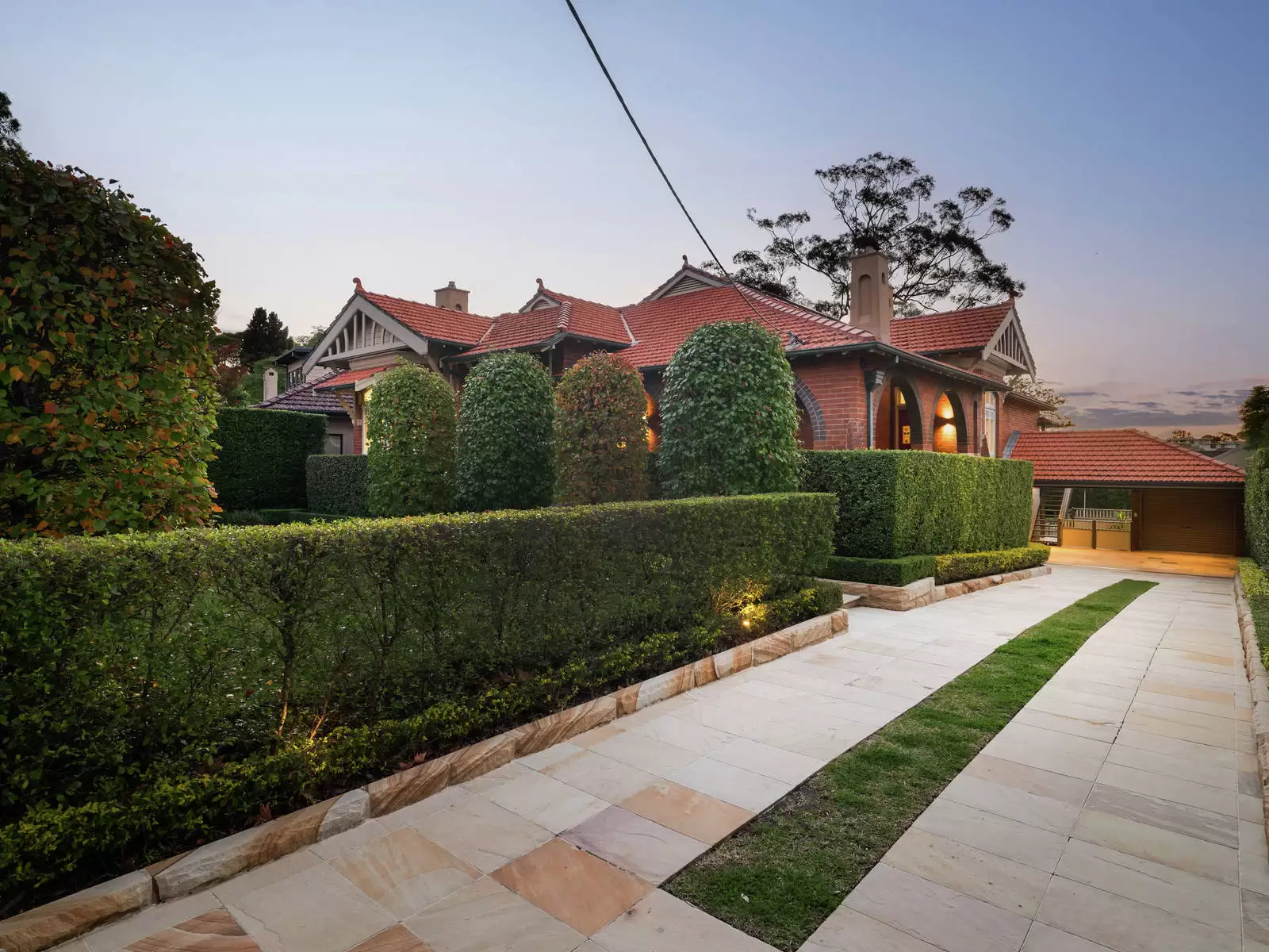 10 Powell Street, Killara Sold by Sydney Sotheby's International Realty - image 2