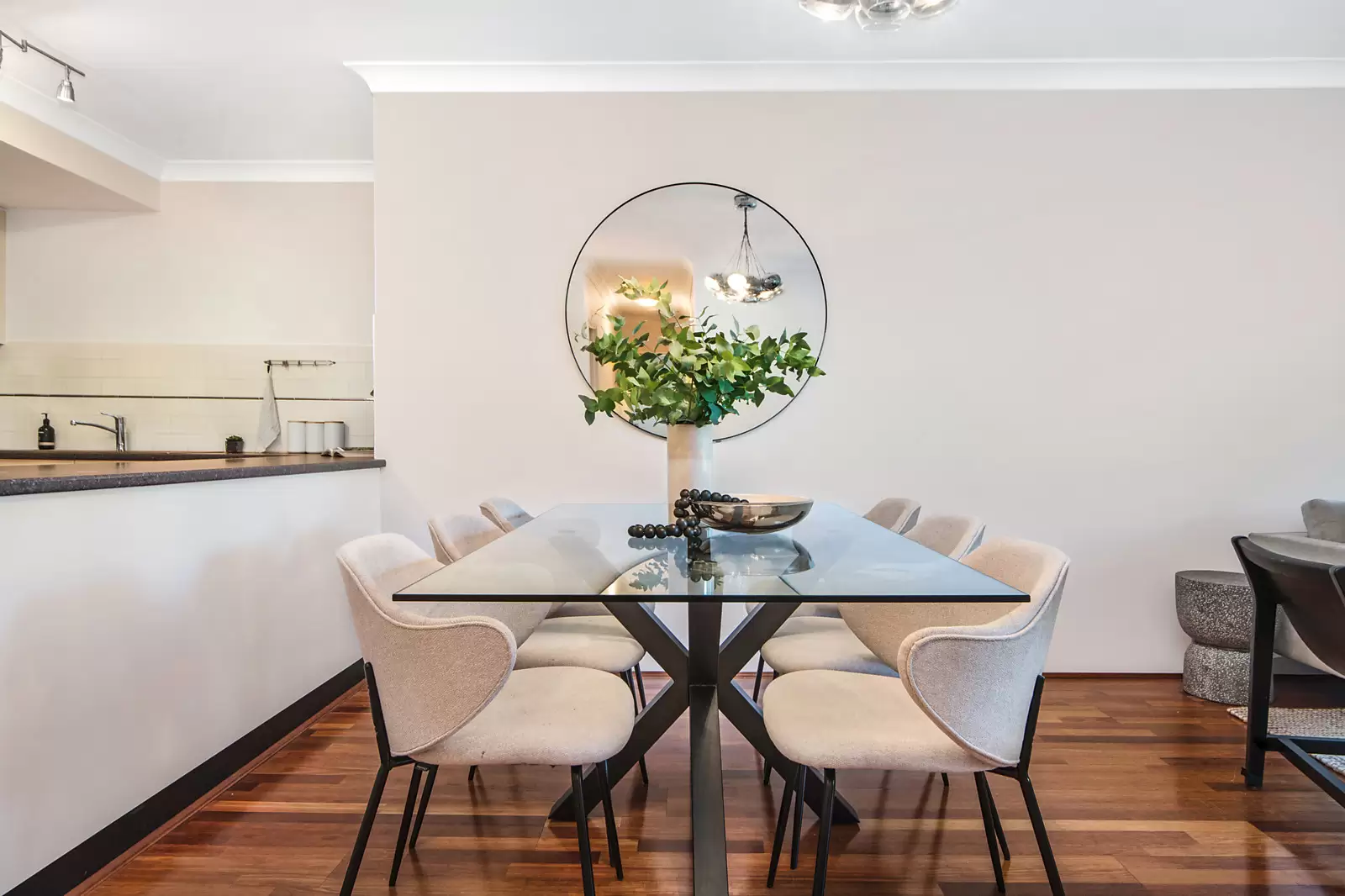 21/6-8 Northwood Street, Camperdown Sold by Sydney Sotheby's International Realty - image 2
