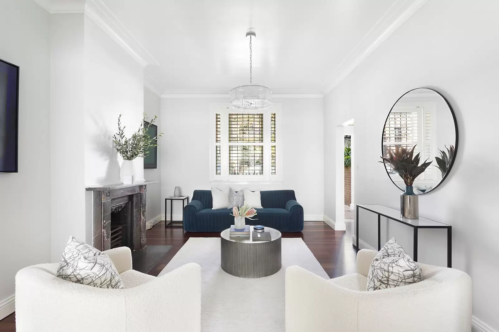 85 Victoria Street, Potts Point Sold by Sydney Sotheby's International Realty - image 1