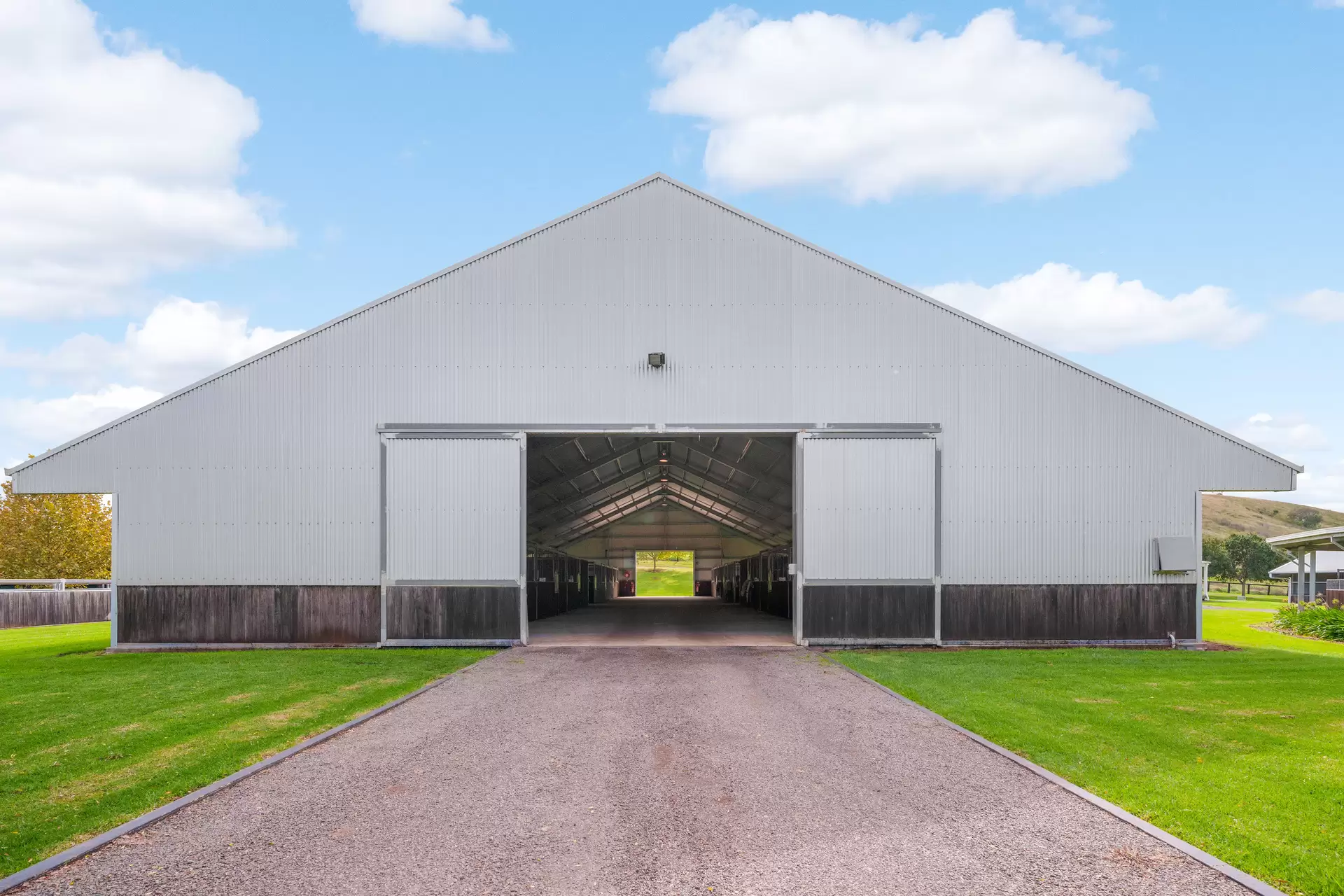 975 Rouchel Road, Aberdeen Sold by Sydney Sotheby's International Realty - image 9