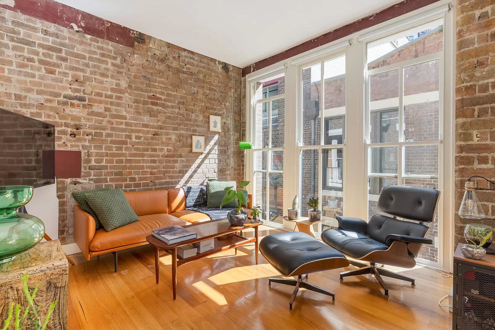 308/148 Goulburn Street, Surry Hills Sold by Sydney Sotheby's International Realty - image 3