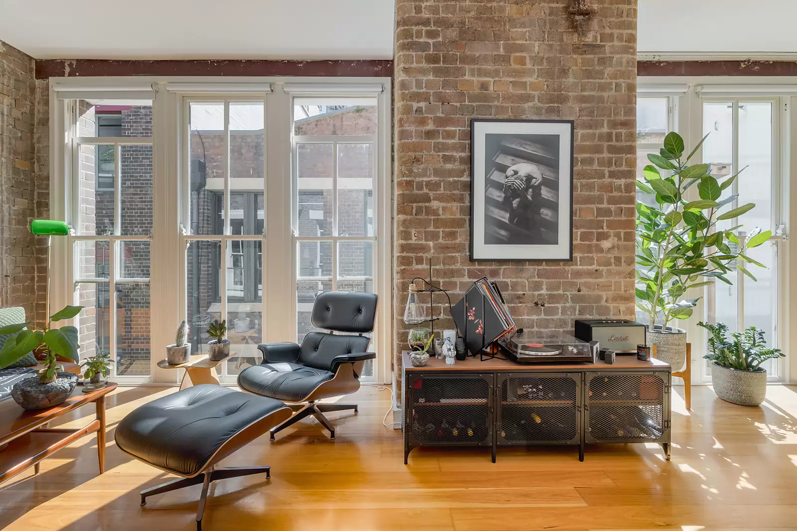 308/148 Goulburn Street, Surry Hills Sold by Sydney Sotheby's International Realty - image 2