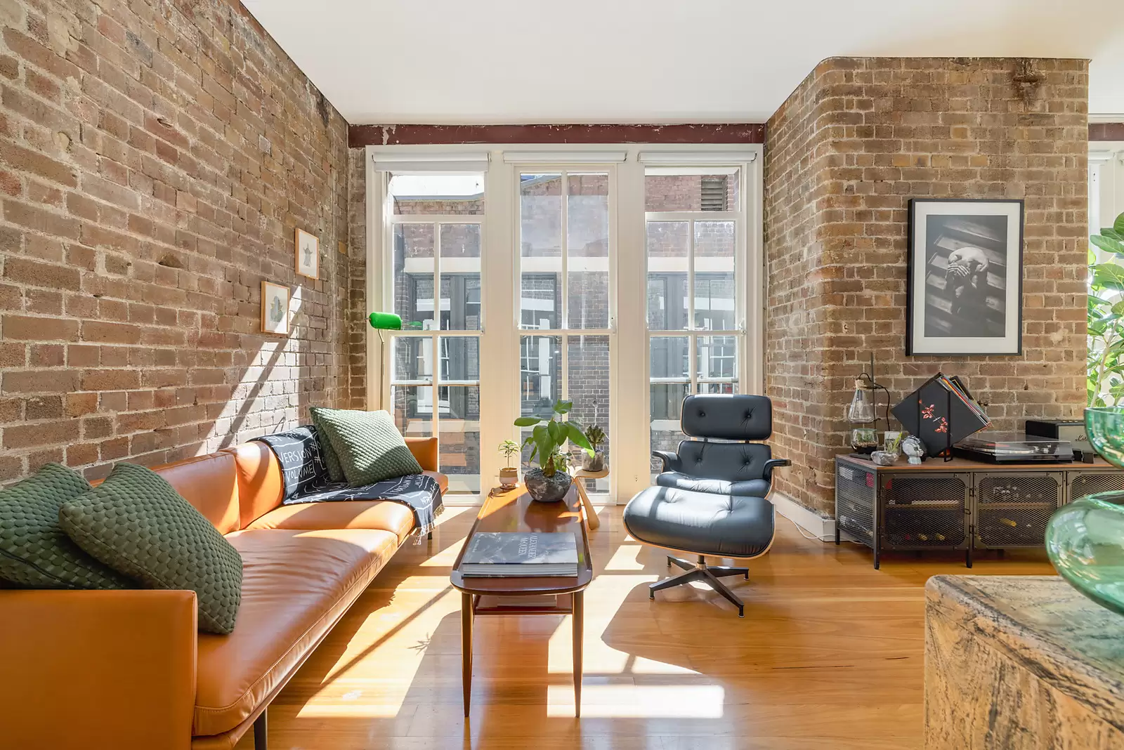 308/148 Goulburn Street, Surry Hills Sold by Sydney Sotheby's International Realty - image 4