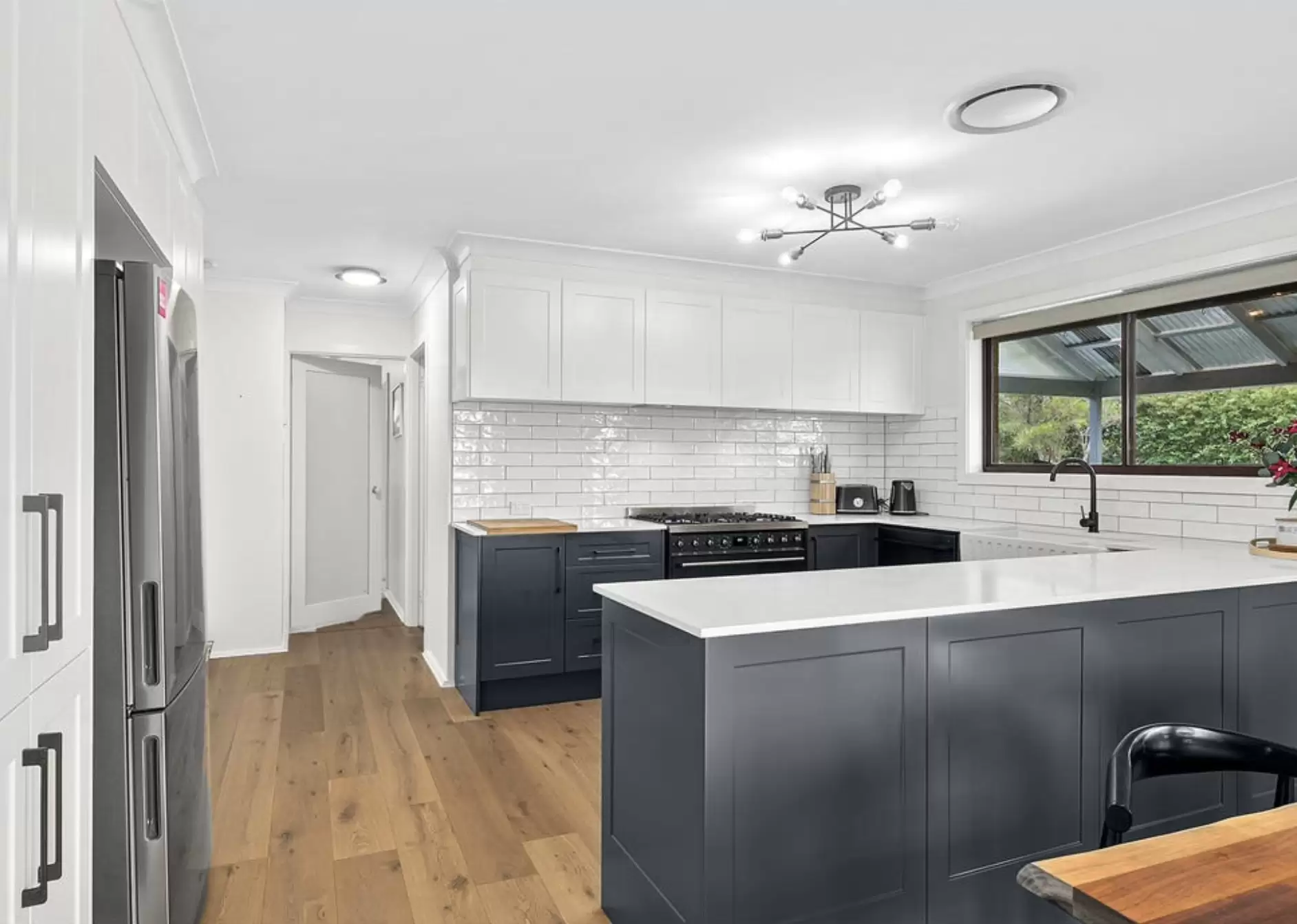 2-4 Daphne Street, Bowral Sold by Sydney Sotheby's International Realty - image 5