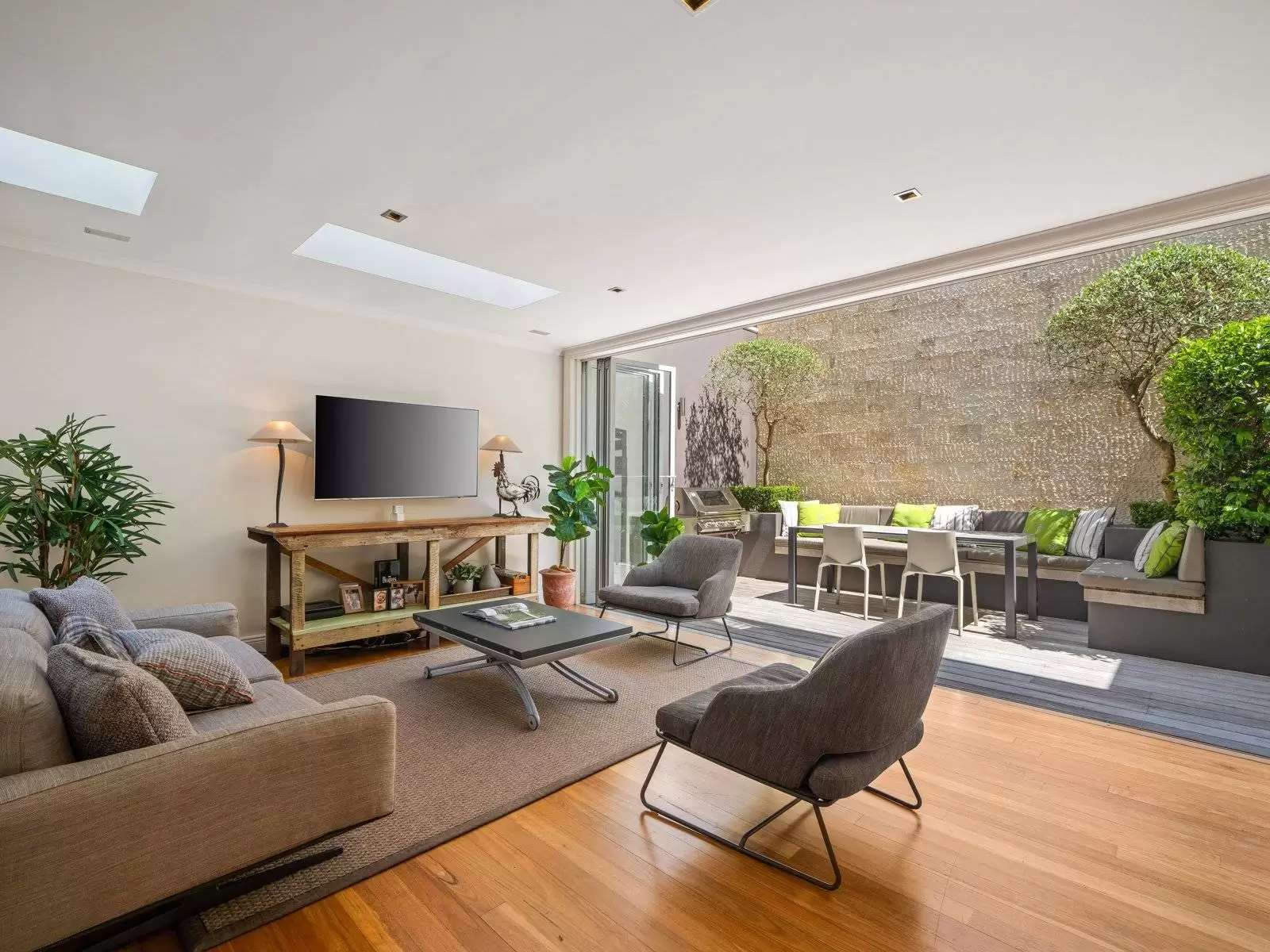 2 Marathon Avenue, Darling Point Leased by Sydney Sotheby's International Realty - image 9