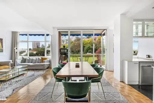 24/11 Yarranabbe Road, Darling Point Leased by Sydney Sotheby's International Realty