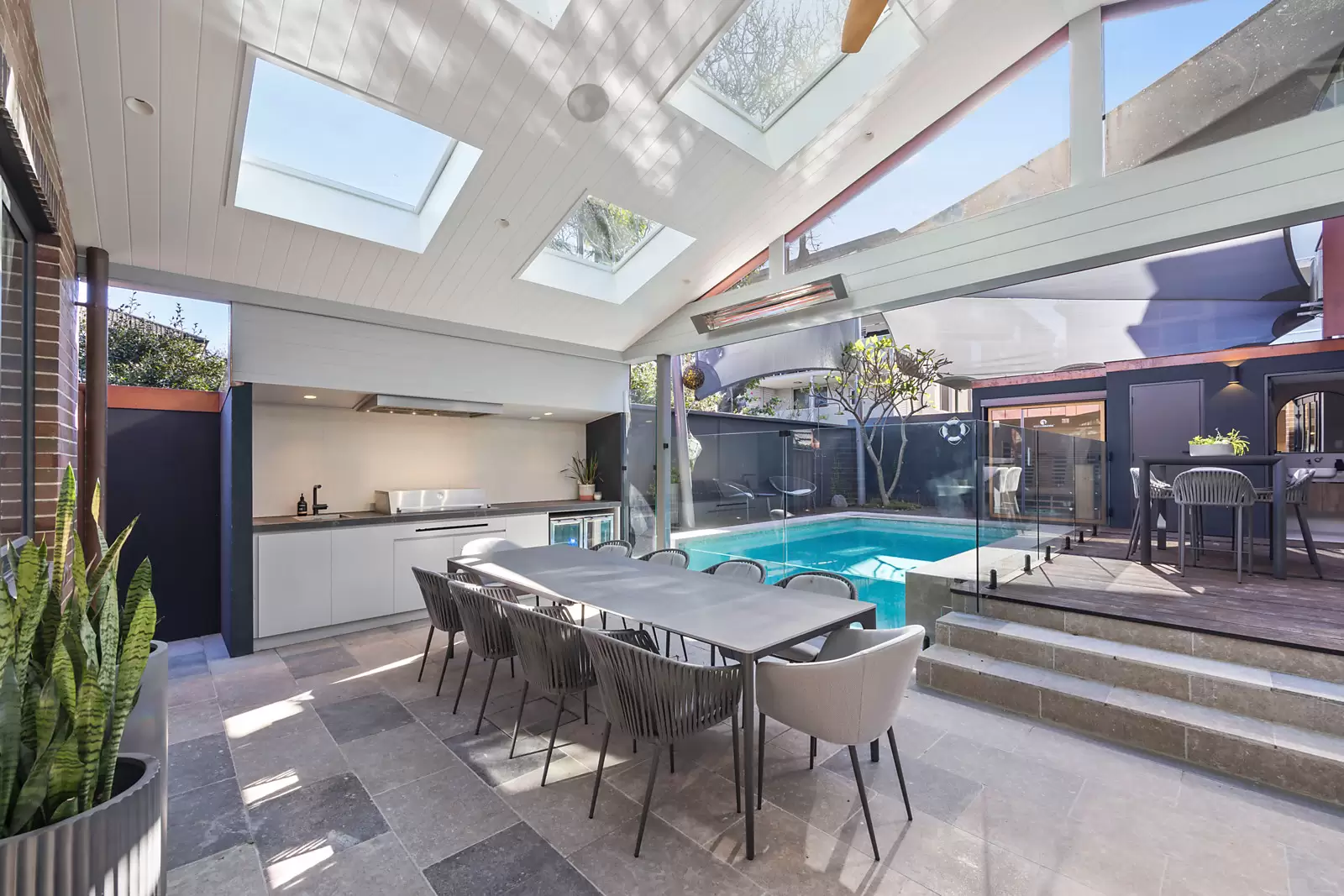 48 Arcadia Street, Coogee Sold by Sydney Sotheby's International Realty - image 15