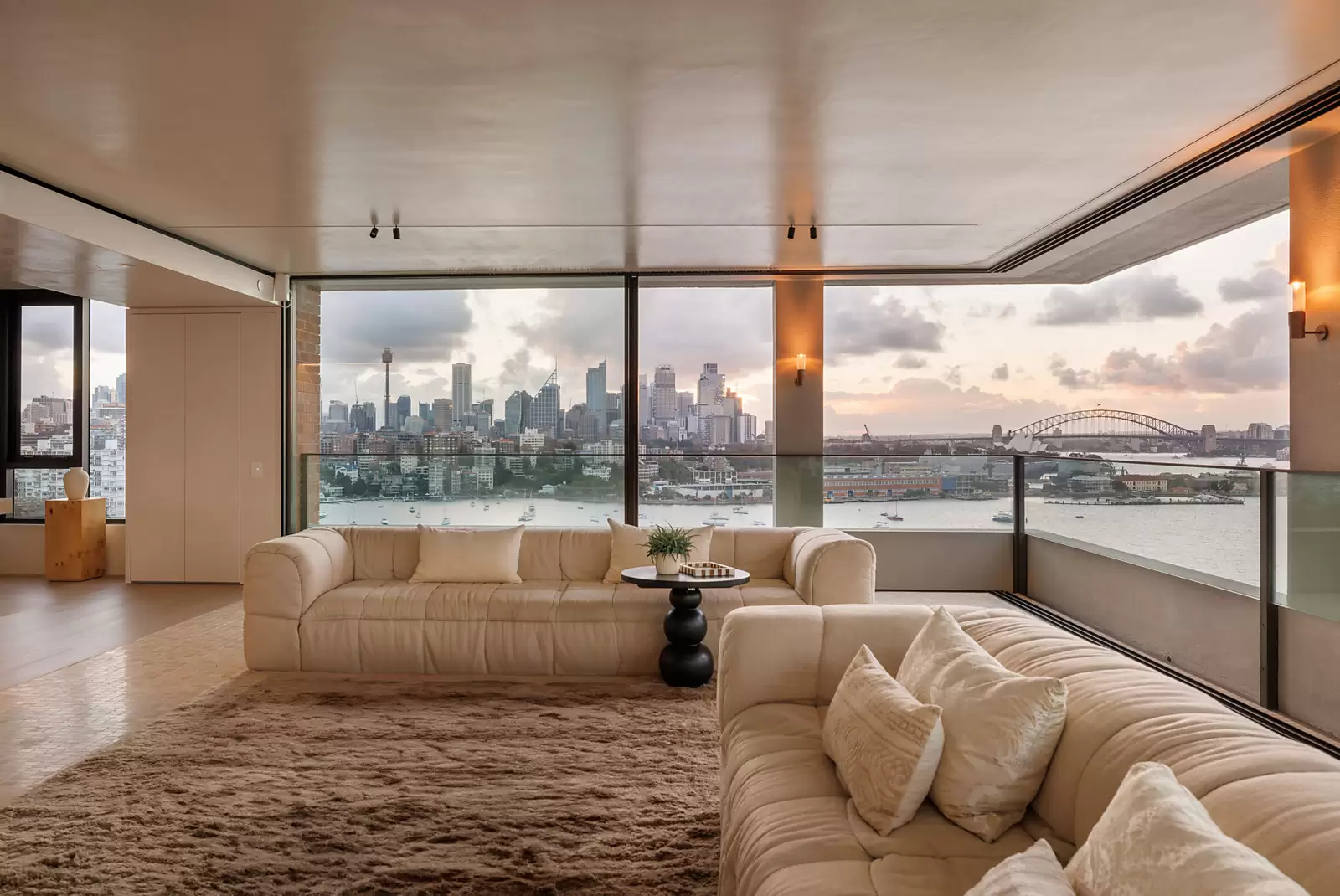 11A&11B/21 Thornton Street, Darling Point Sold by Sydney Sotheby's International Realty - image 1