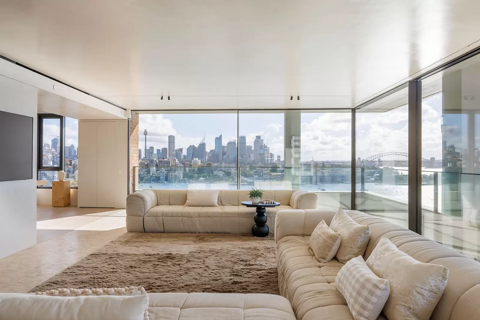 11A&11B/21 Thornton Street, Darling Point Sold by Sydney Sotheby's International Realty - image 2