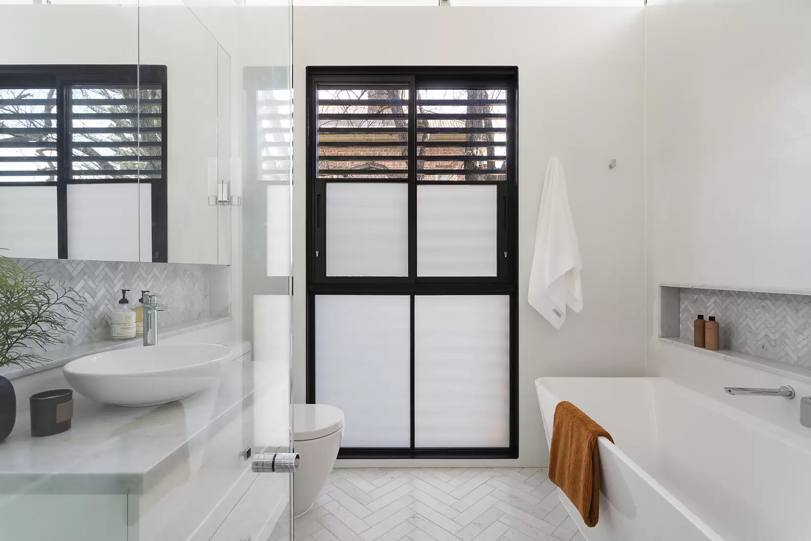 25 Jersey Road, Woollahra Sold by Sydney Sotheby's International Realty - image 14