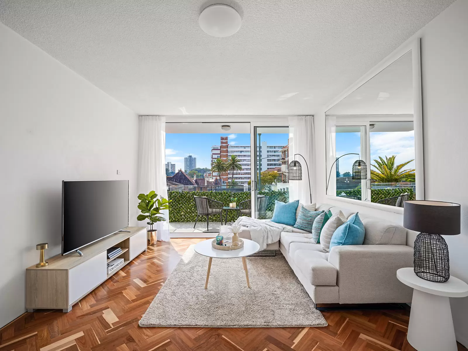 10/2 Annandale Street, Darling Point Sold by Sydney Sotheby's International Realty - image 2
