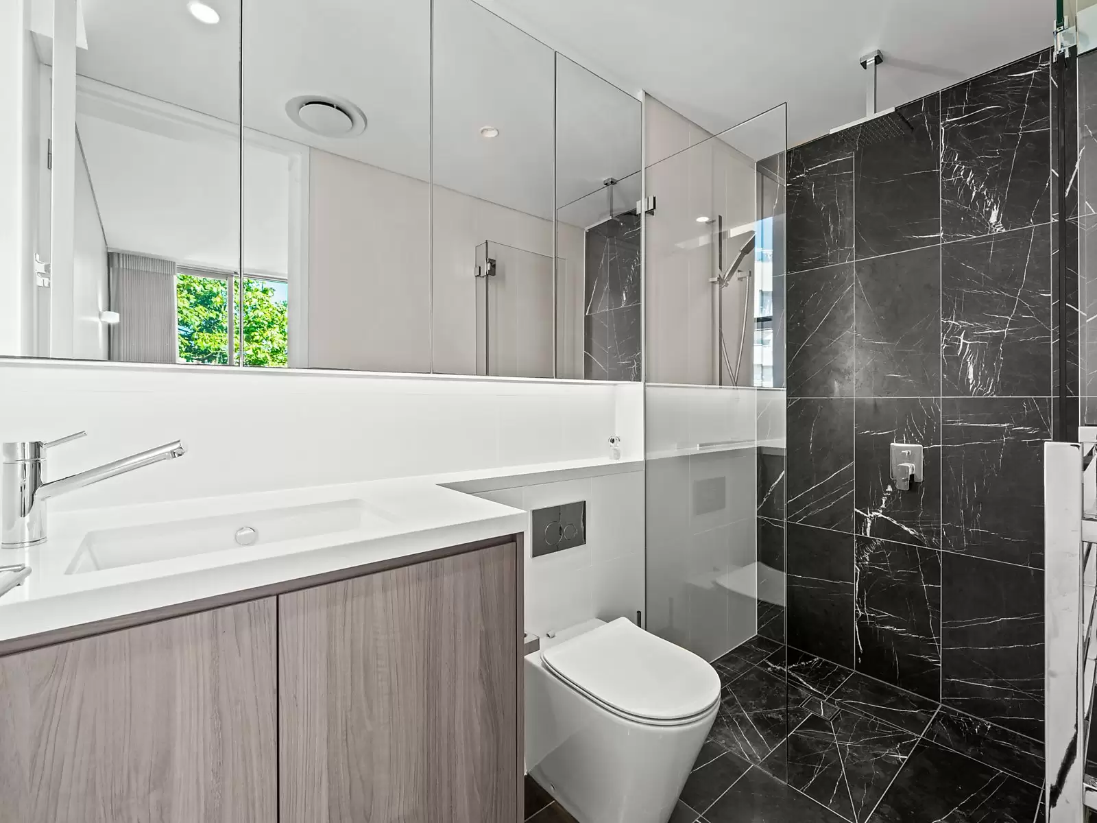 7/12A Darling Point Road, Darling Point Sold by Sydney Sotheby's International Realty - image 18