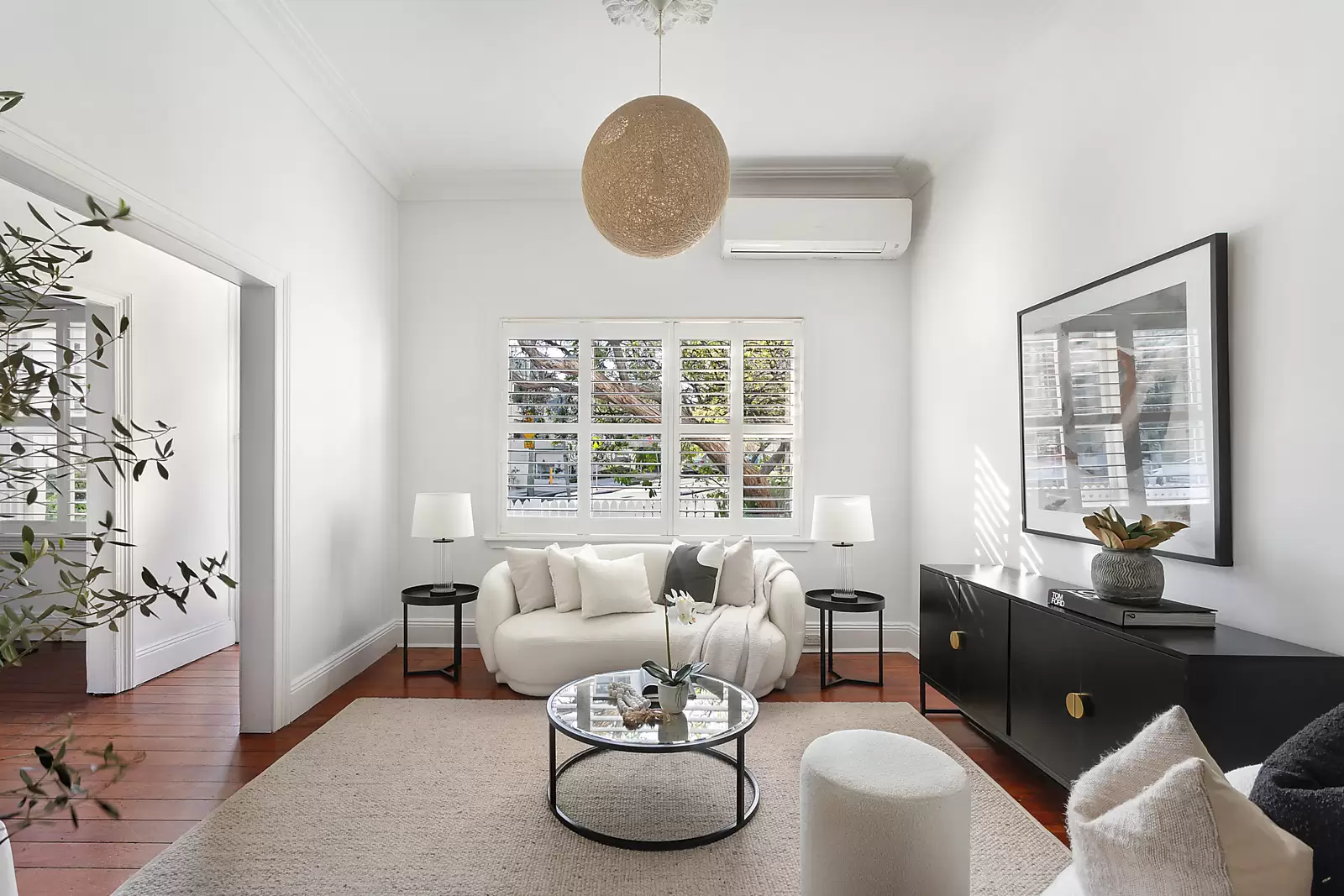 16 Trelawney Street, Woollahra Sold by Sydney Sotheby's International Realty - image 3