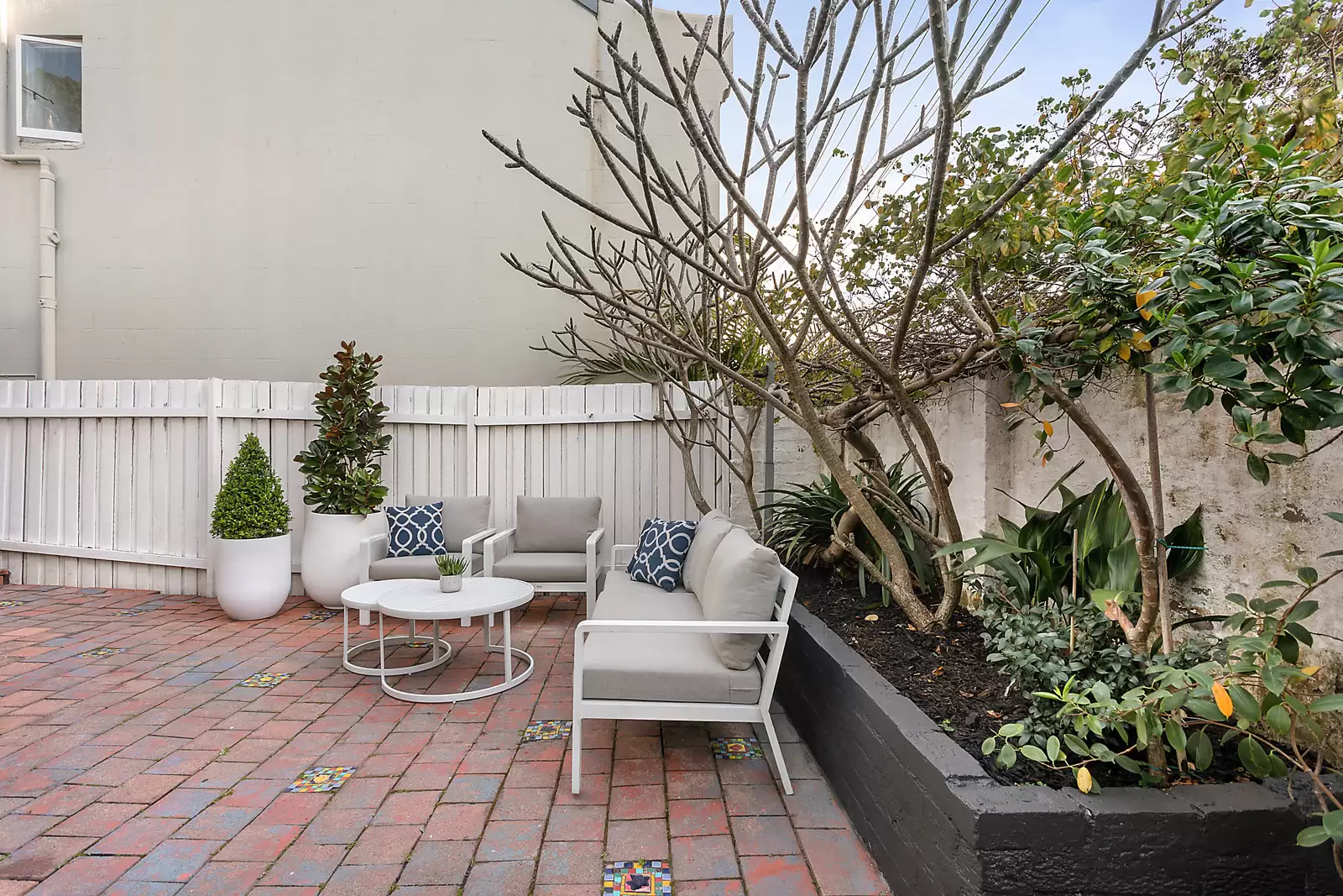 16 Trelawney Street, Woollahra Sold by Sydney Sotheby's International Realty - image 9