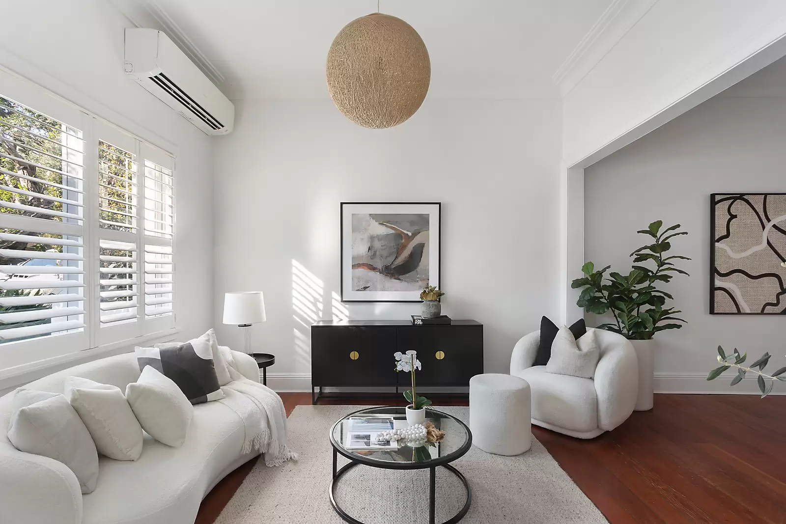 16 Trelawney Street, Woollahra Sold by Sydney Sotheby's International Realty - image 2