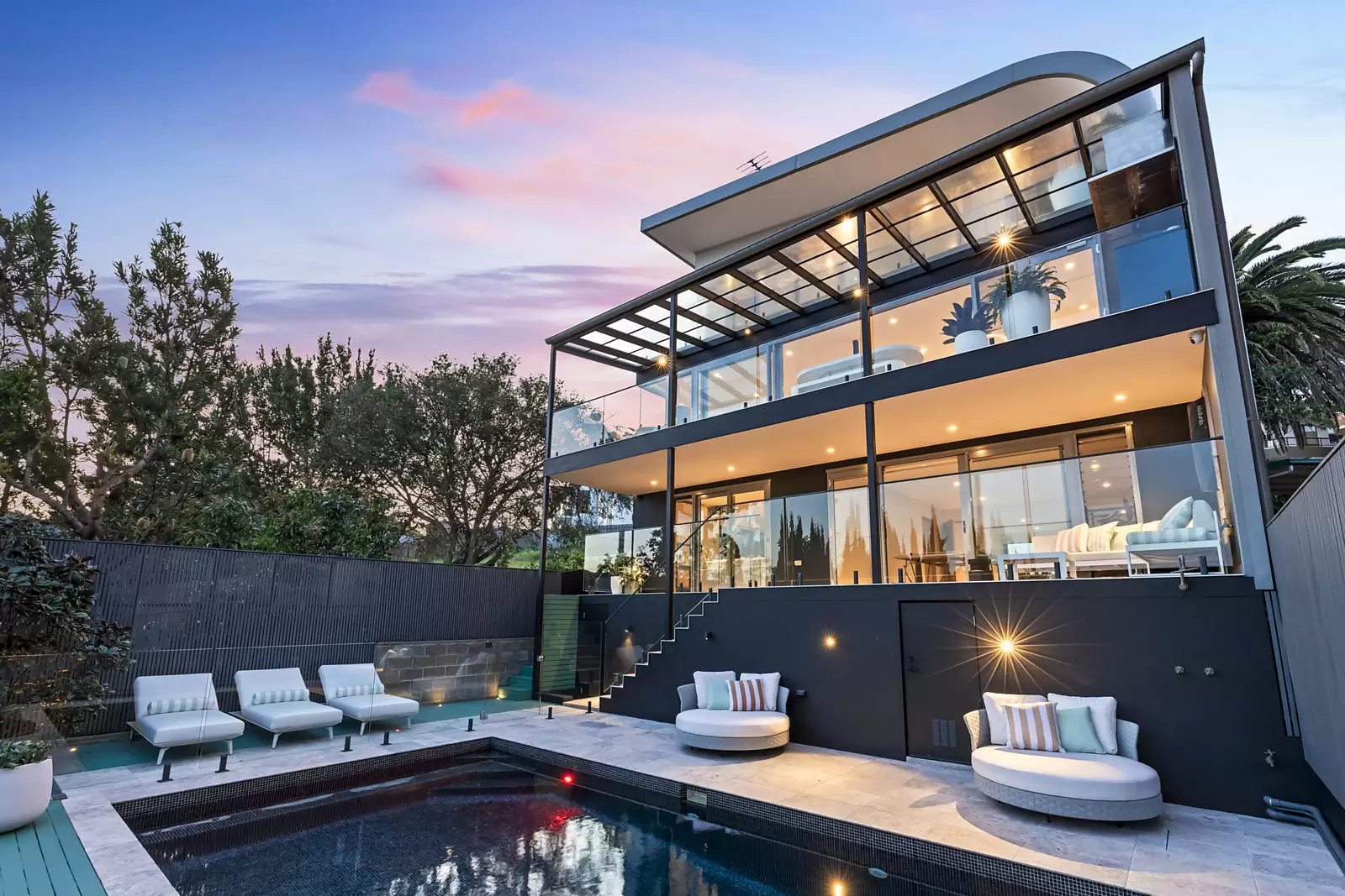 279 Storey Street, Maroubra Sold by Sydney Sotheby's International Realty - image 3