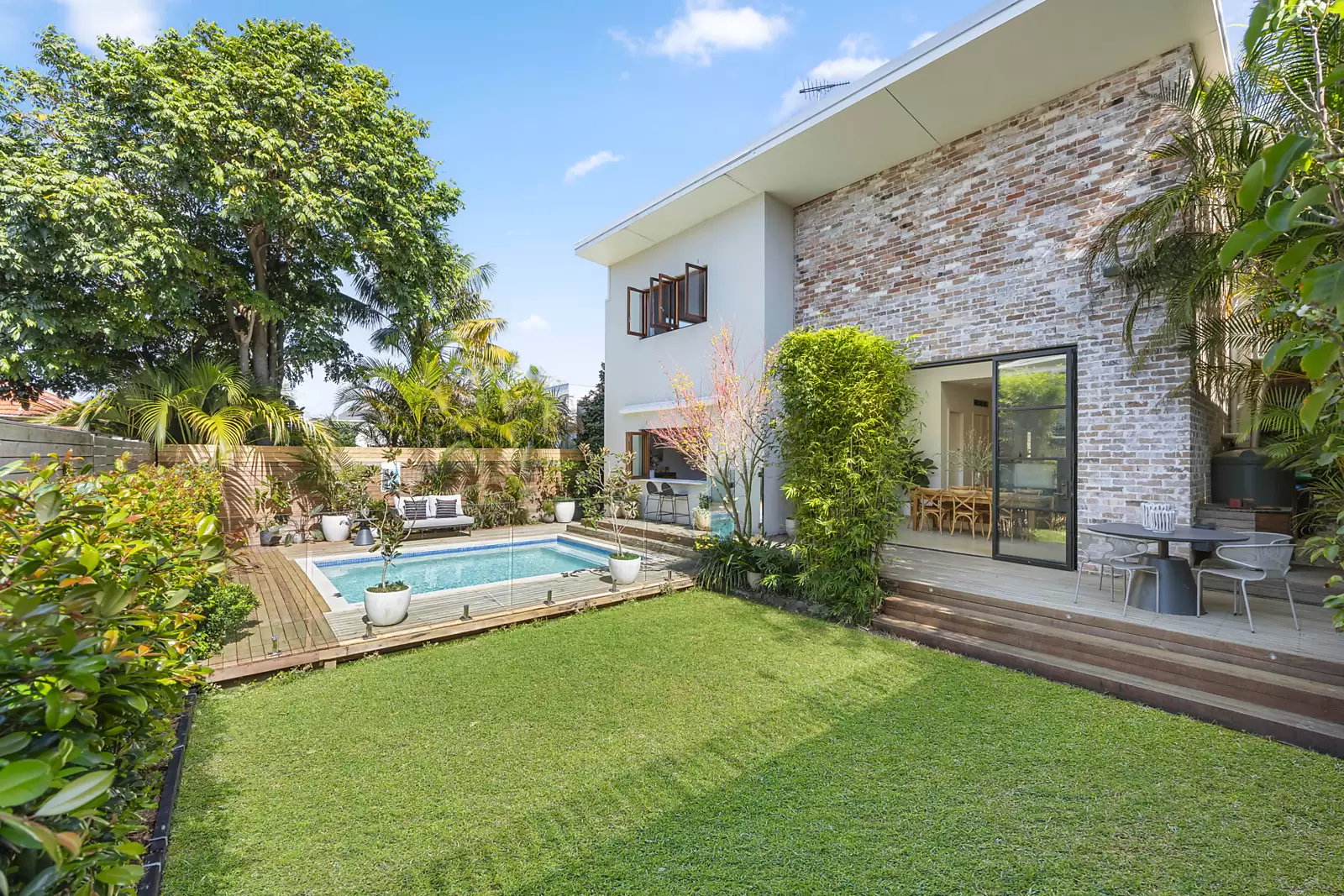 12 Blandford Avenue, Bronte Sold by Sydney Sotheby's International Realty - image 1