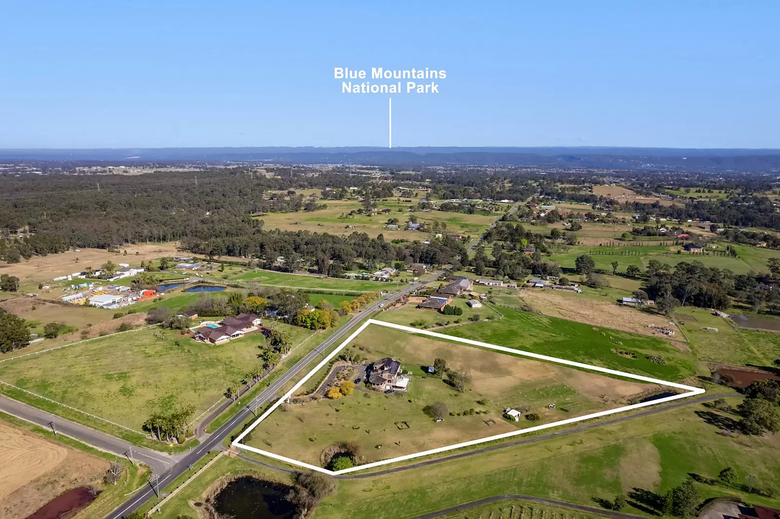 45 Homestead Road, Orchard Hills Sold by Sydney Sotheby's International Realty - image 2