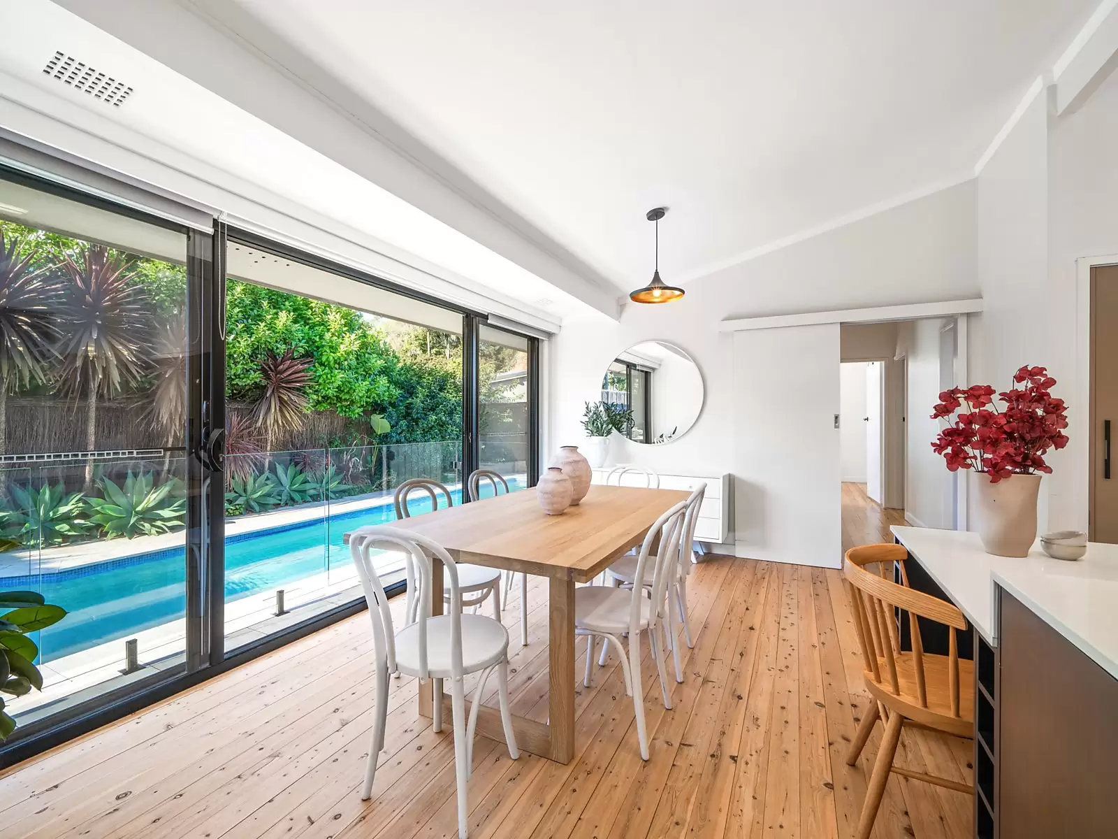96 Boundary Road, Pennant Hills Sold by Sydney Sotheby's International Realty - image 2