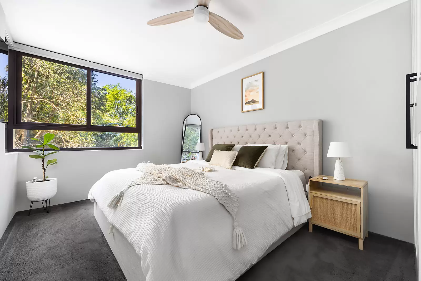 1A/12 Bligh Place, Randwick Sold by Sydney Sotheby's International Realty - image 4