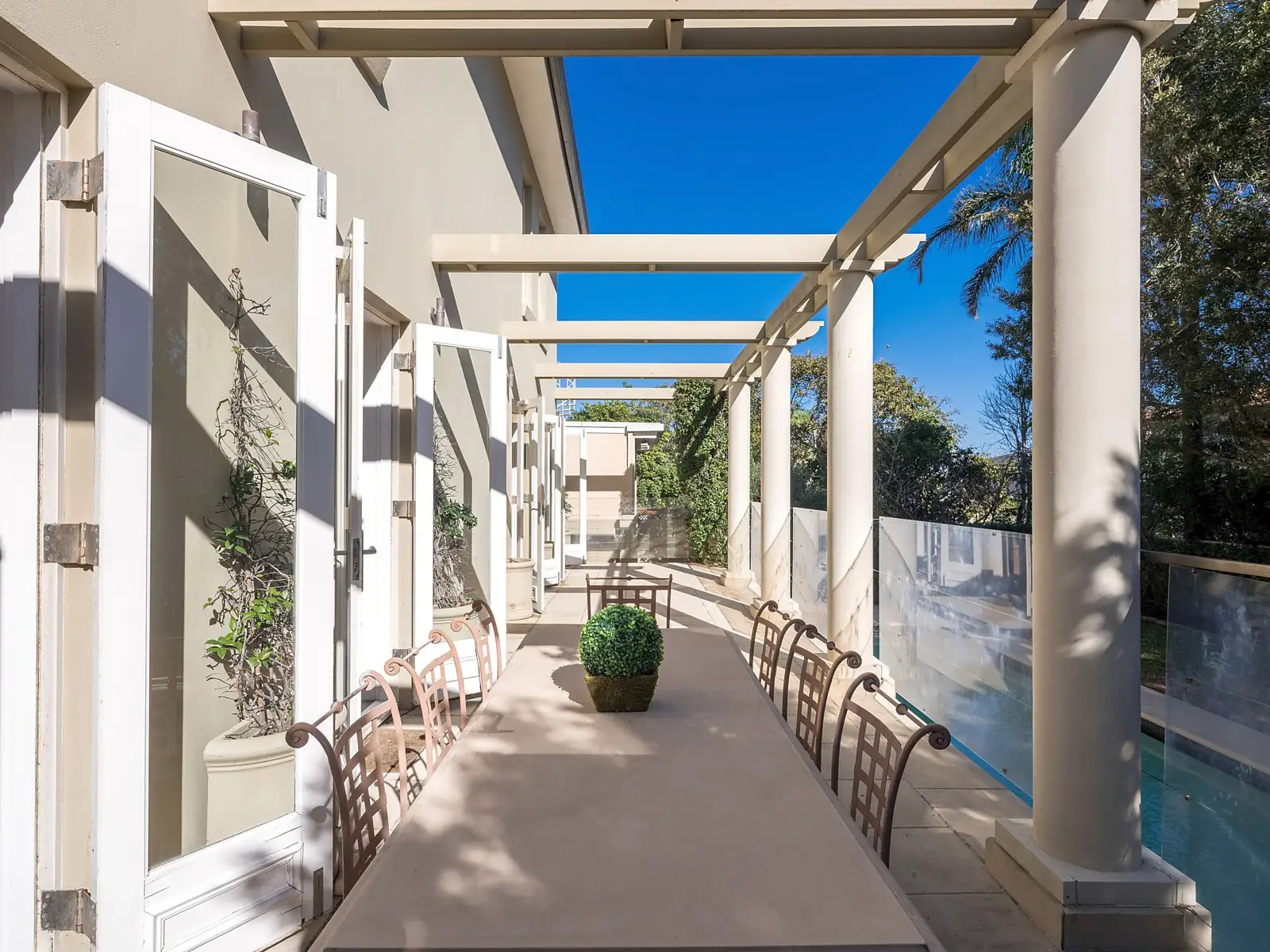 14 Arthur Street, Dover Heights Sold by Sydney Sotheby's International Realty - image 2